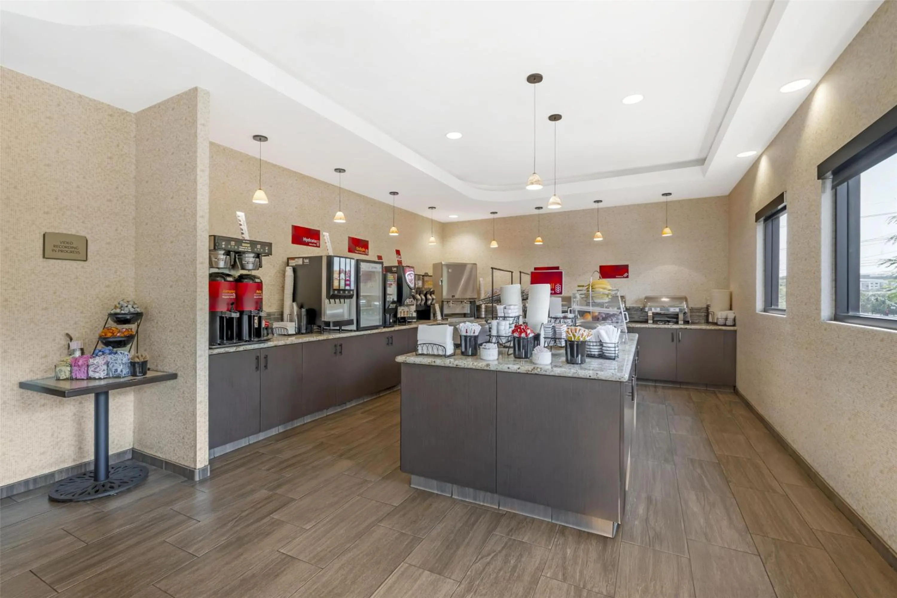 Breakfast in Best Western Plus Anaheim Inn