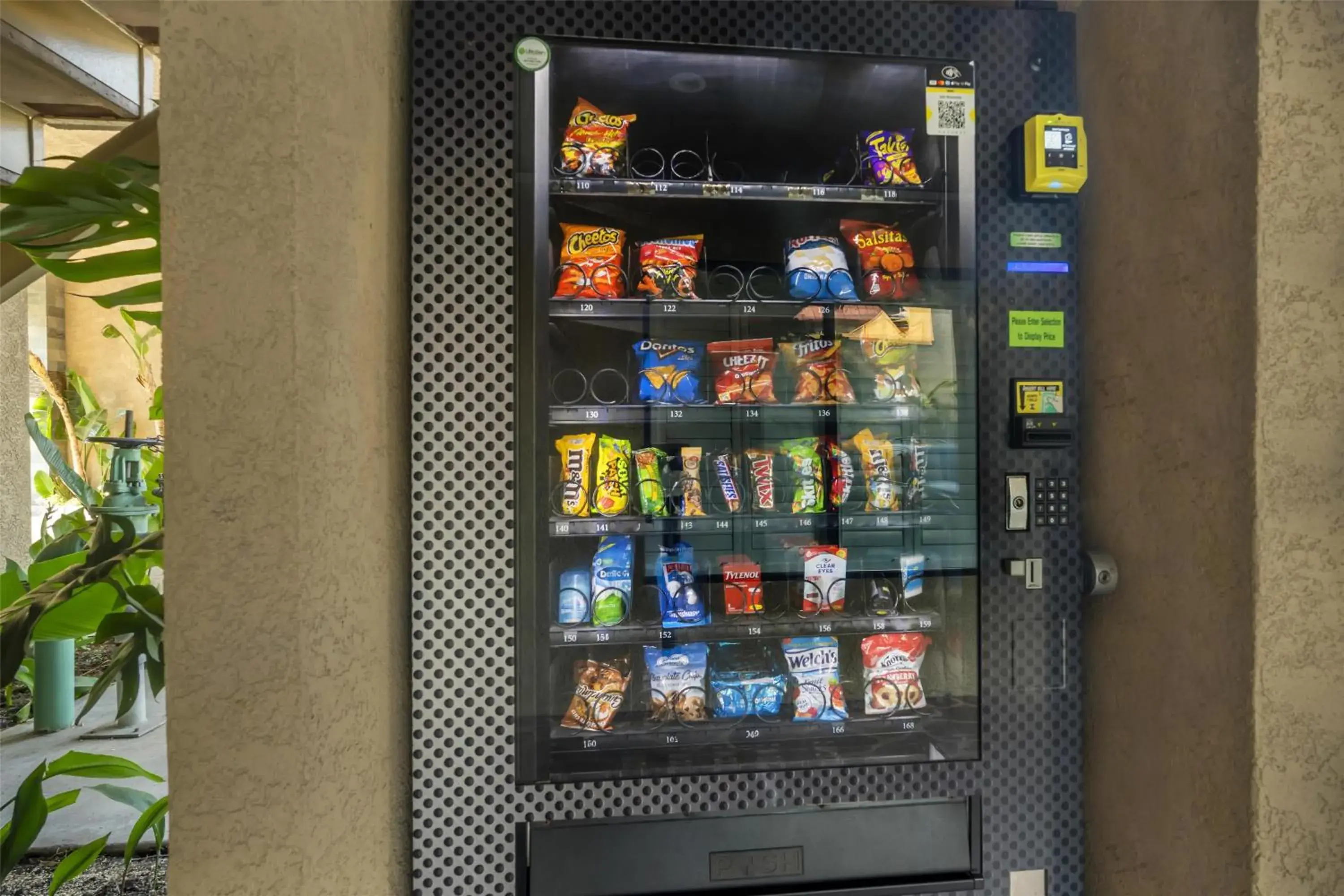 Property building in Best Western Plus Anaheim Inn Property building in Best Western Plus Anaheim Inn