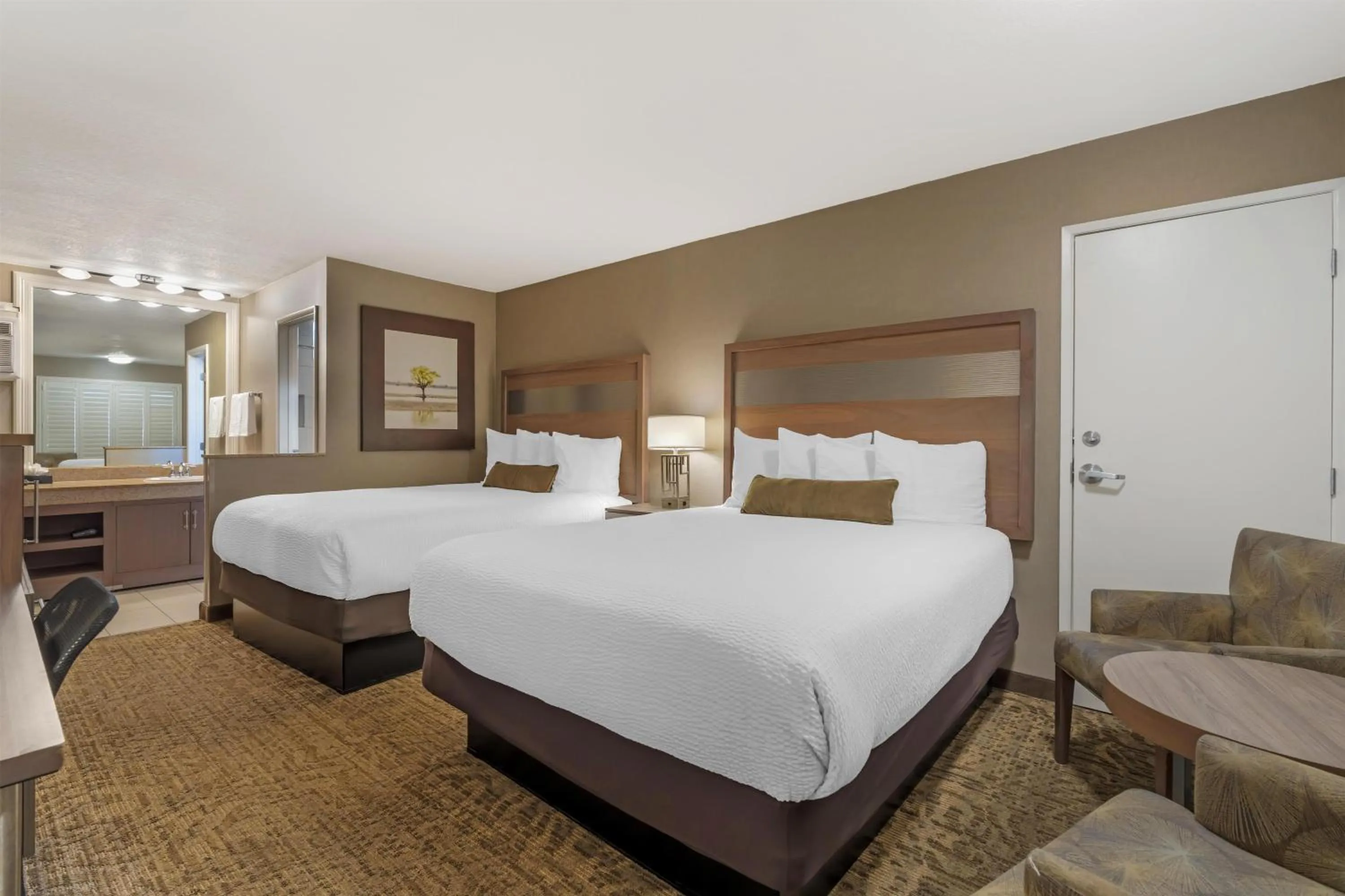 Bedroom, Bed in Best Western Plus Anaheim Inn