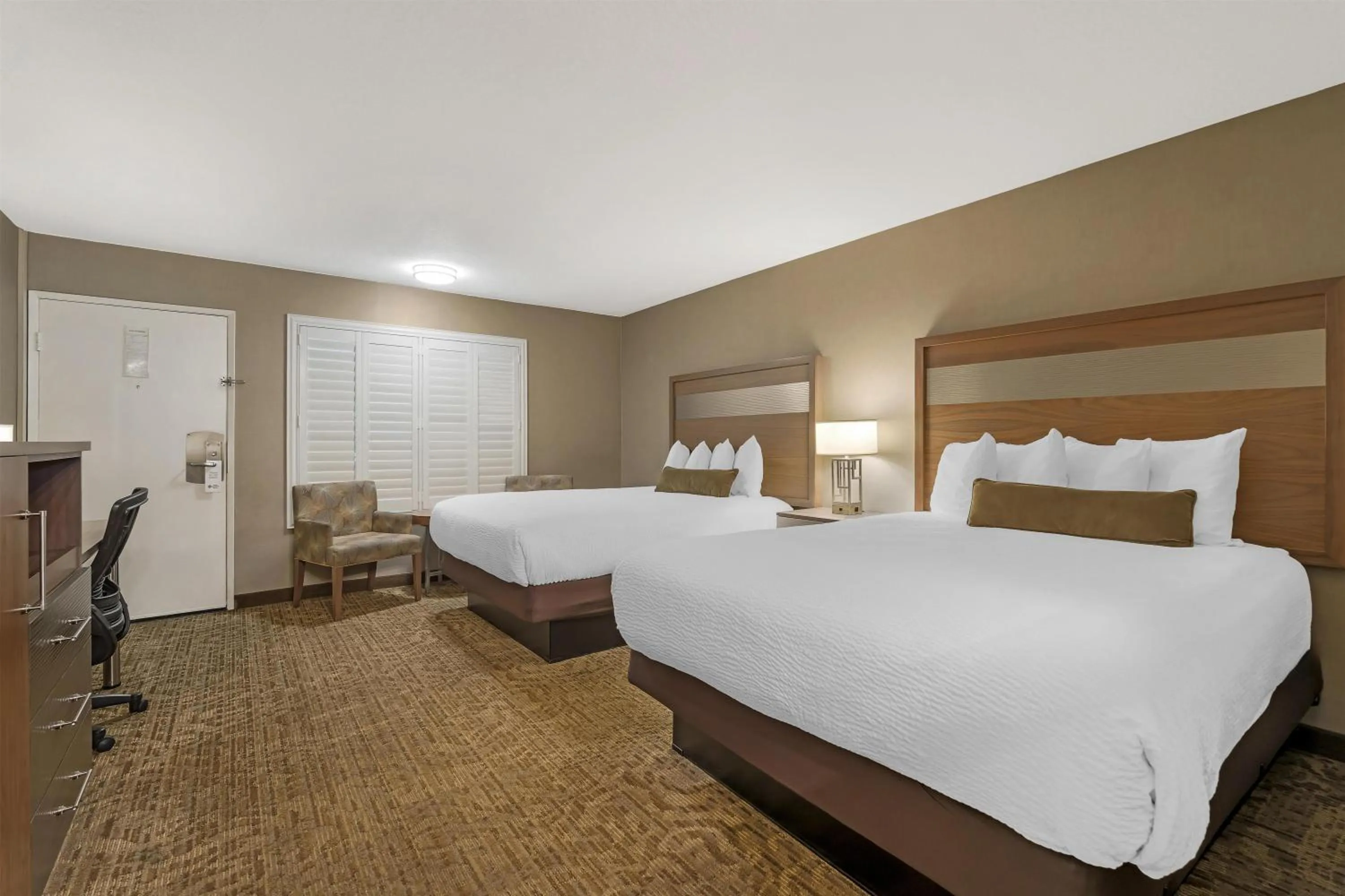 Bedroom, Bed in Best Western Plus Anaheim Inn