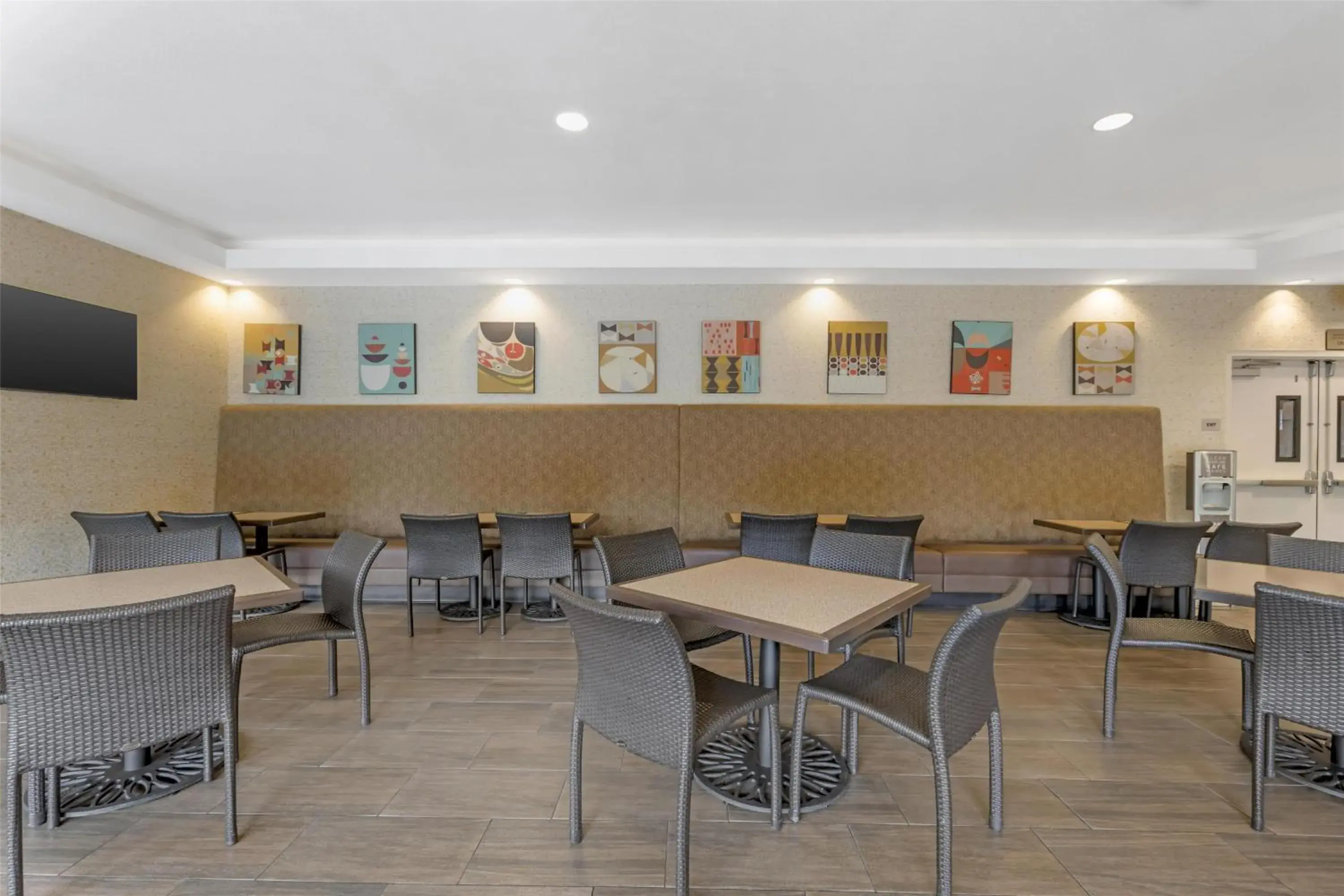 Breakfast in Best Western Plus Anaheim Inn Breakfast in Best Western Plus Anaheim Inn