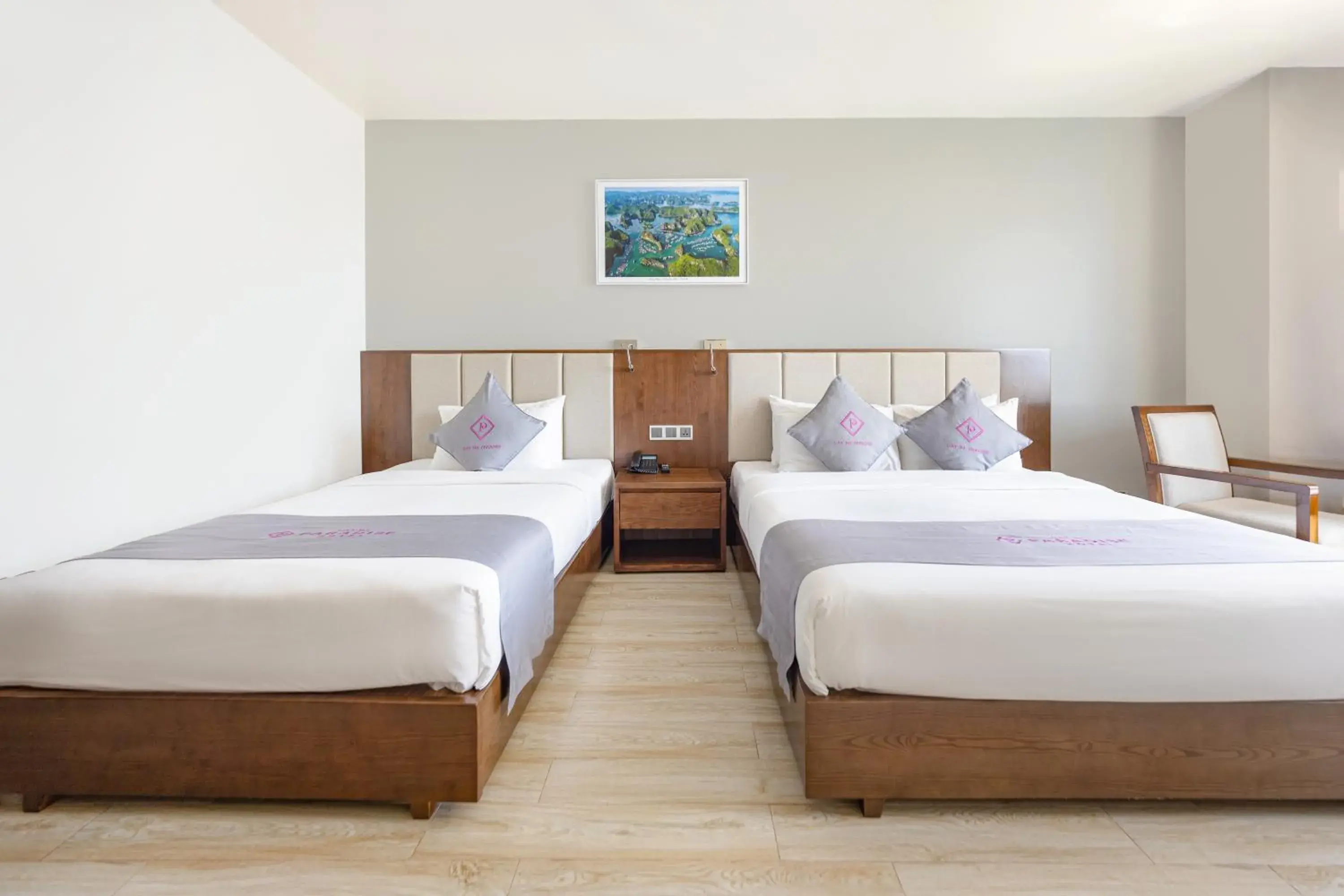 Bed in Cat Ba Paradise Hotel - Sky Bar & Massage Bed in Cat Ba Paradise Hotel - Sky Bar & Massage