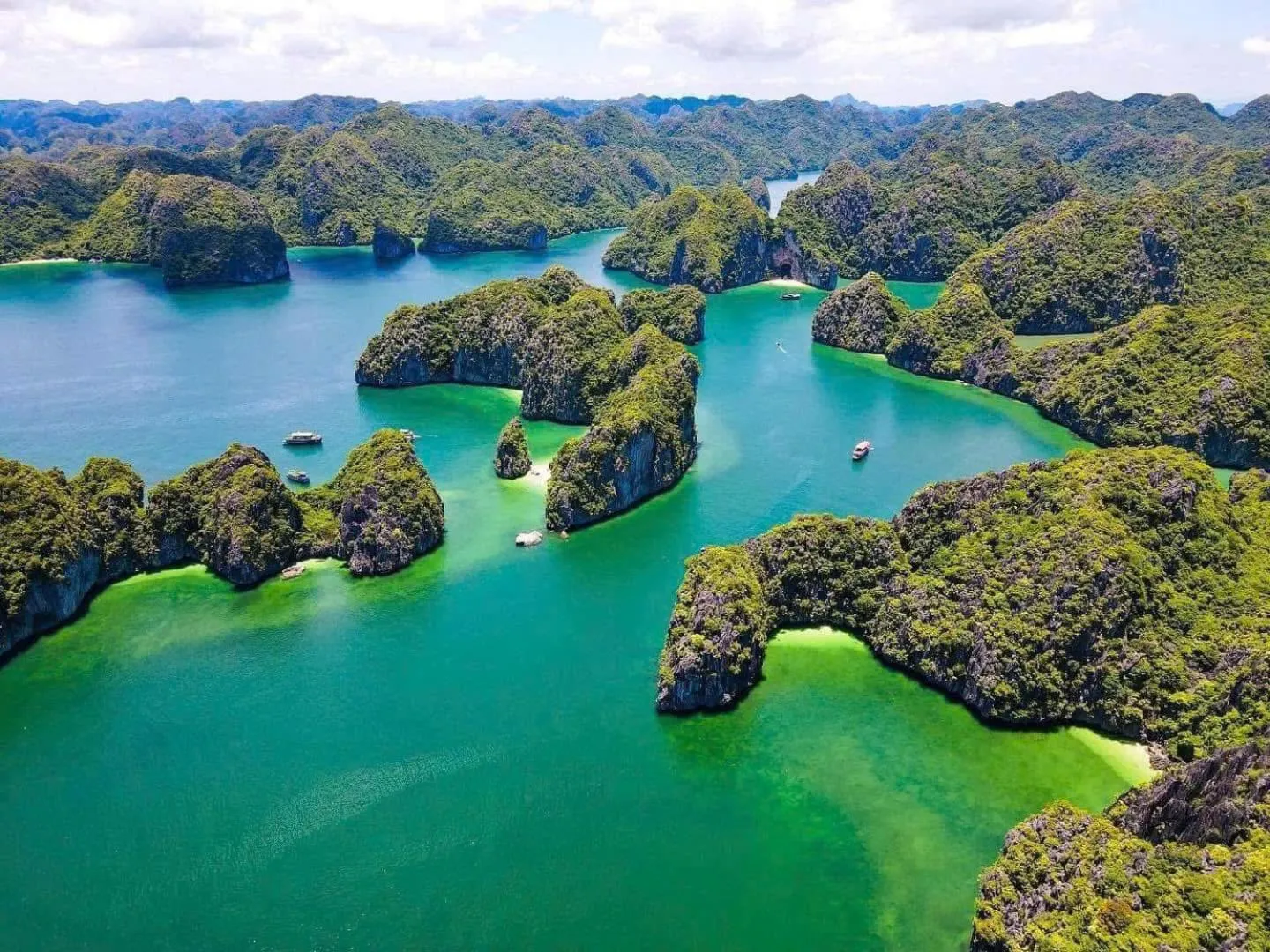 Beach in Cat Ba Paradise Hotel - Sky Bar & Massage