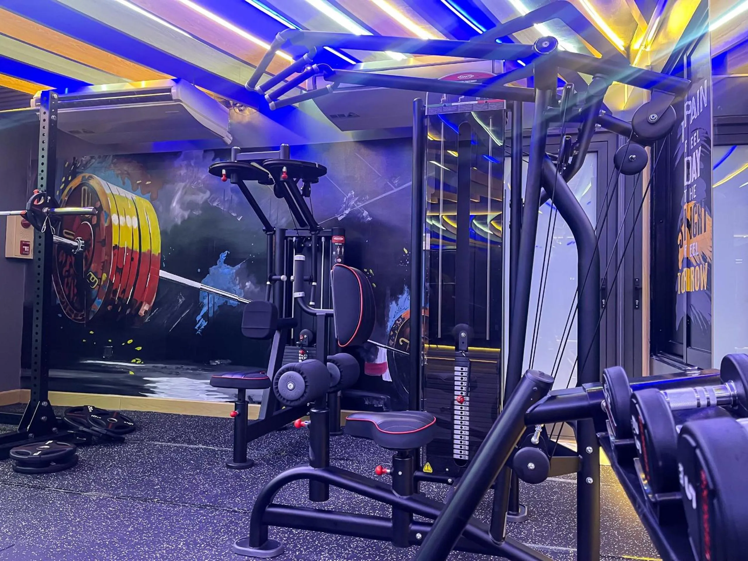 Fitness centre/facilities in Cat Ba Paradise Hotel - Sky Bar & Massage