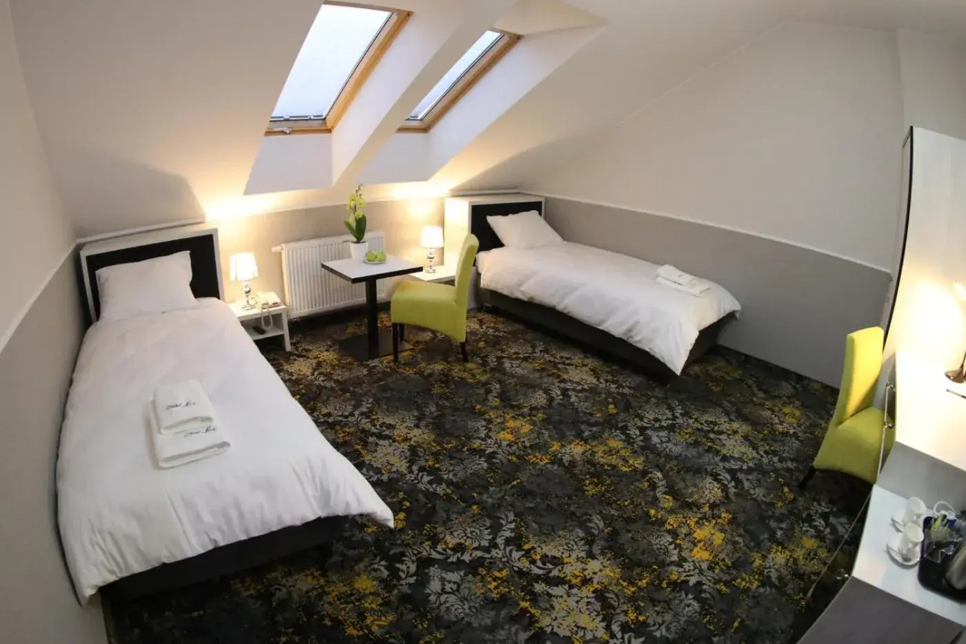 Twin Room - single occupancy in Hotel Lord Twin Room - single occupancy in Hotel Lord