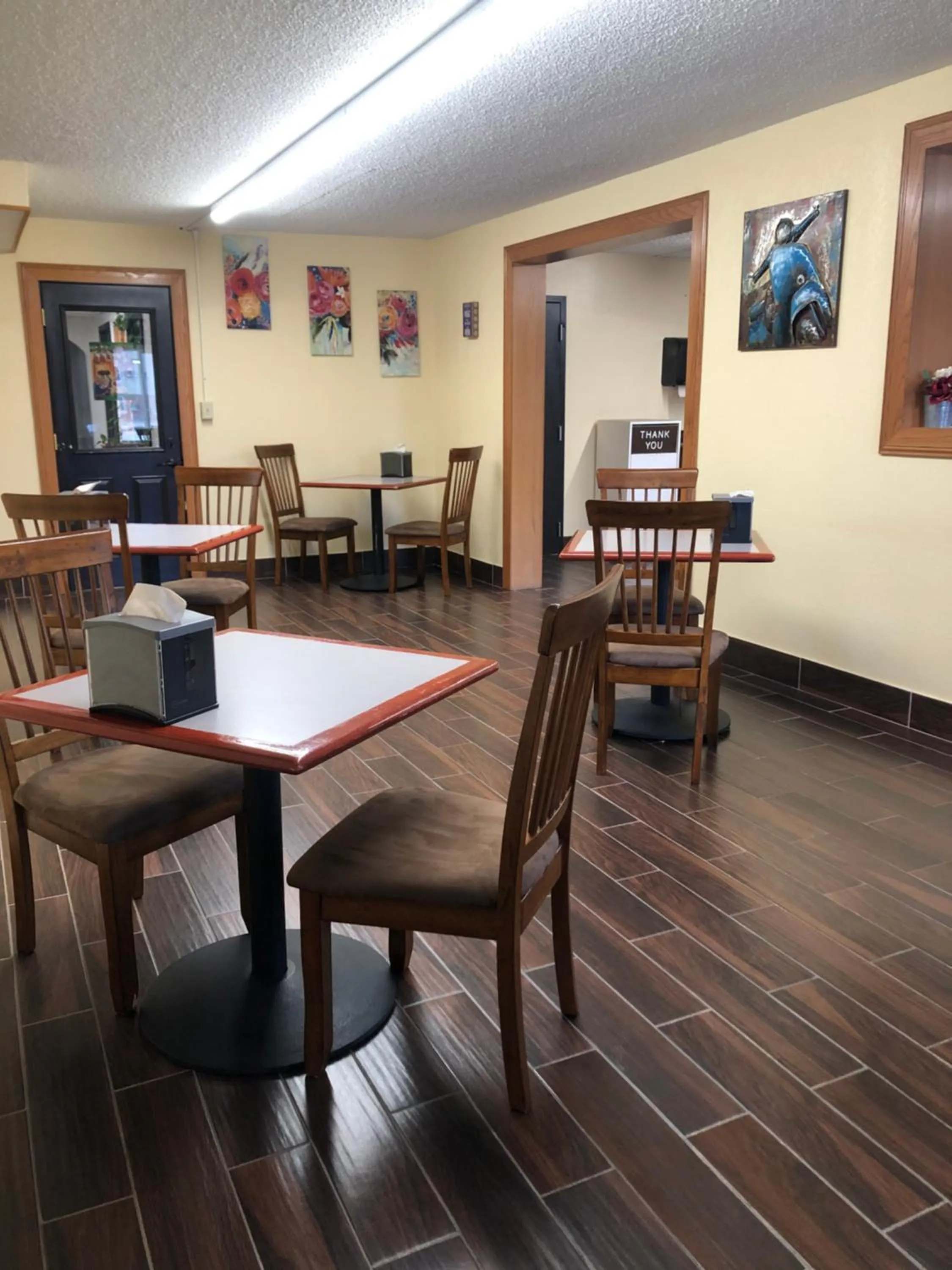 Breakfast, Restaurant/Places to Eat in Scottsbluff Inn