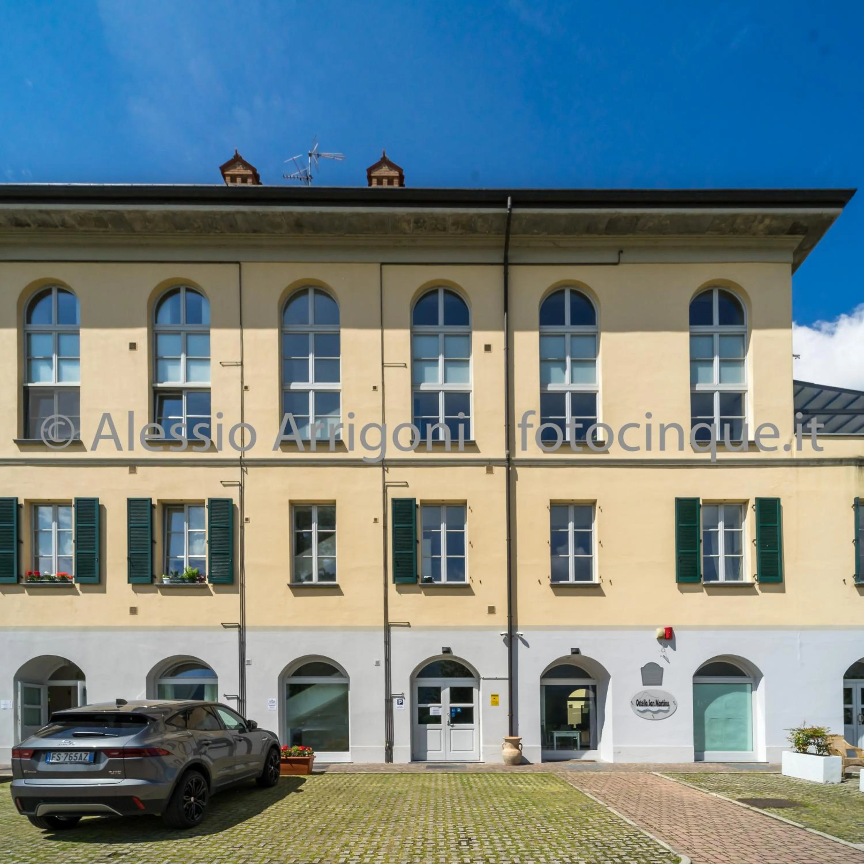 Restaurant/places to eat in BlueLake Inn