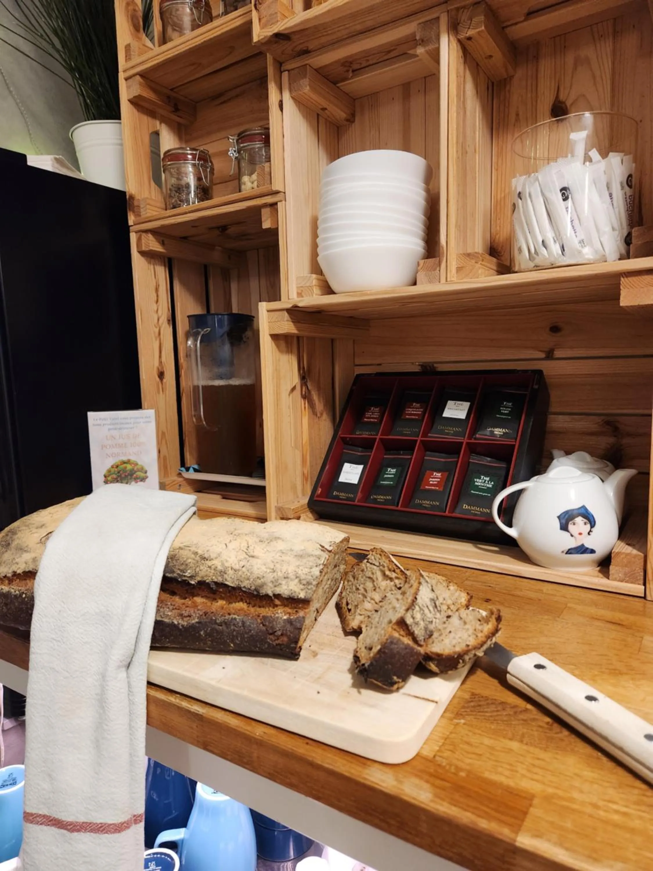 Breakfast in Hôtel Le Petit Vatel - Centre ville & Plage