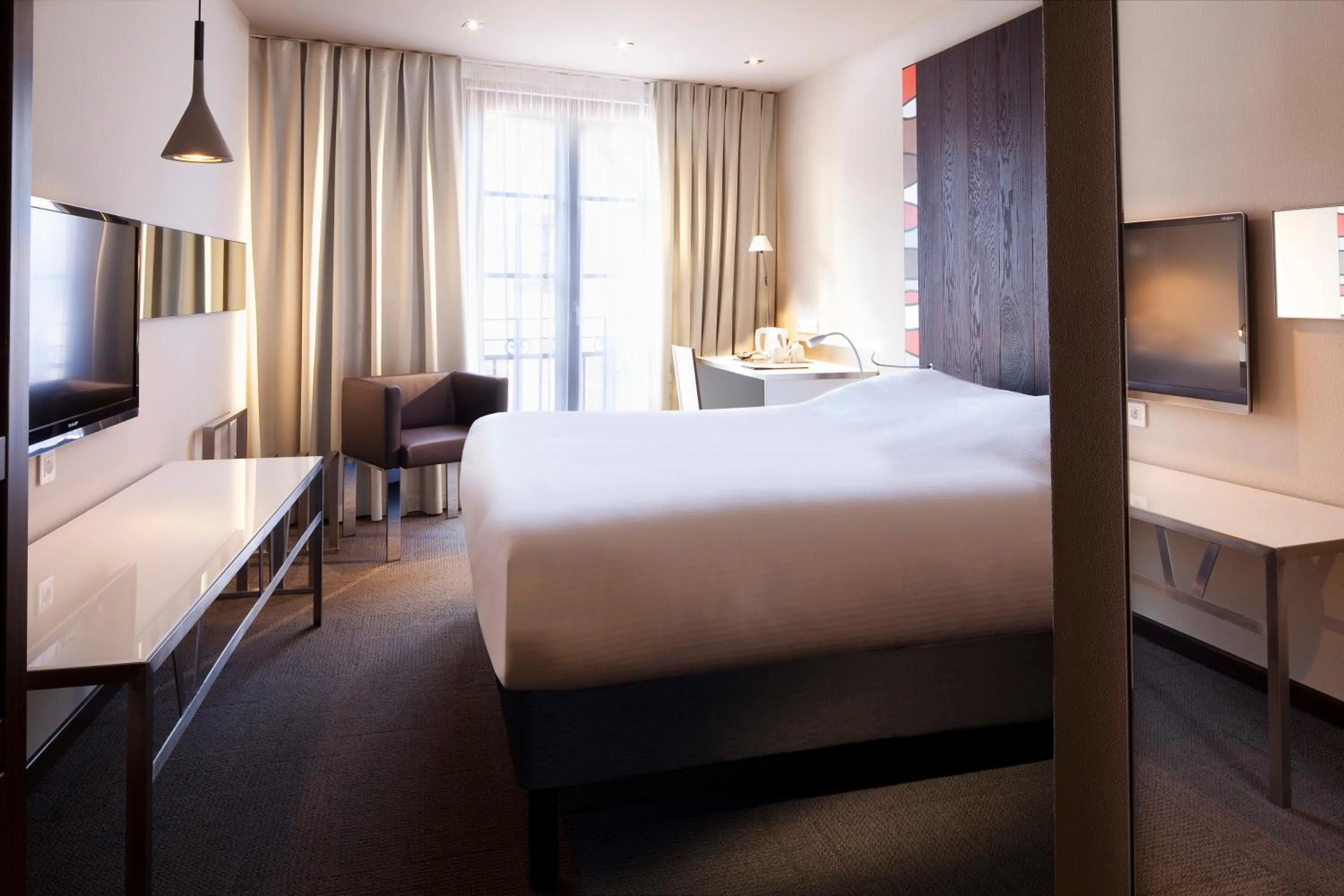 Photo of the whole room, Bed in Hotel Le Colombier