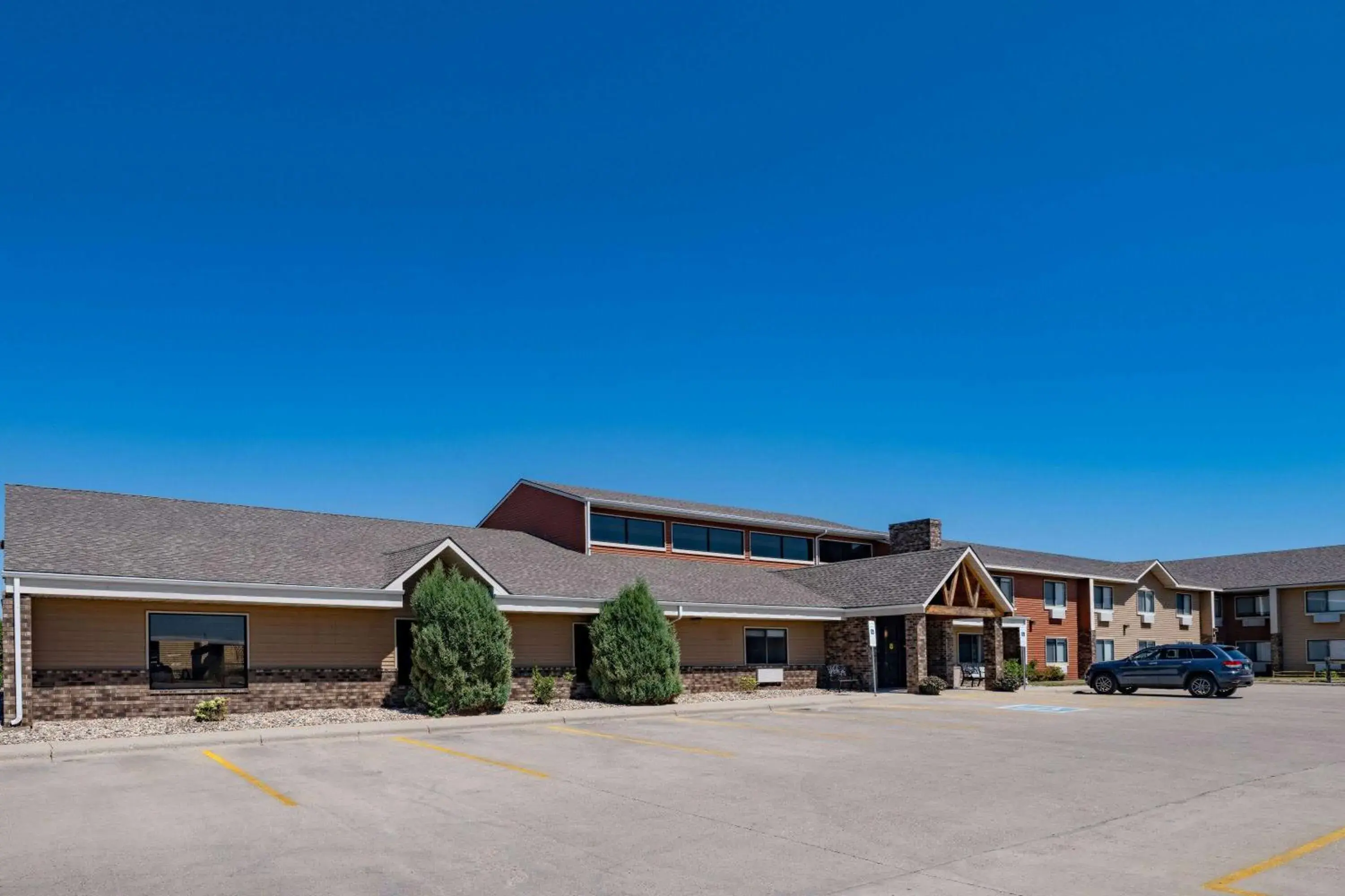 Property building in AmericInn by Wyndham Aberdeen Event Center Property building in AmericInn by Wyndham Aberdeen Event Center