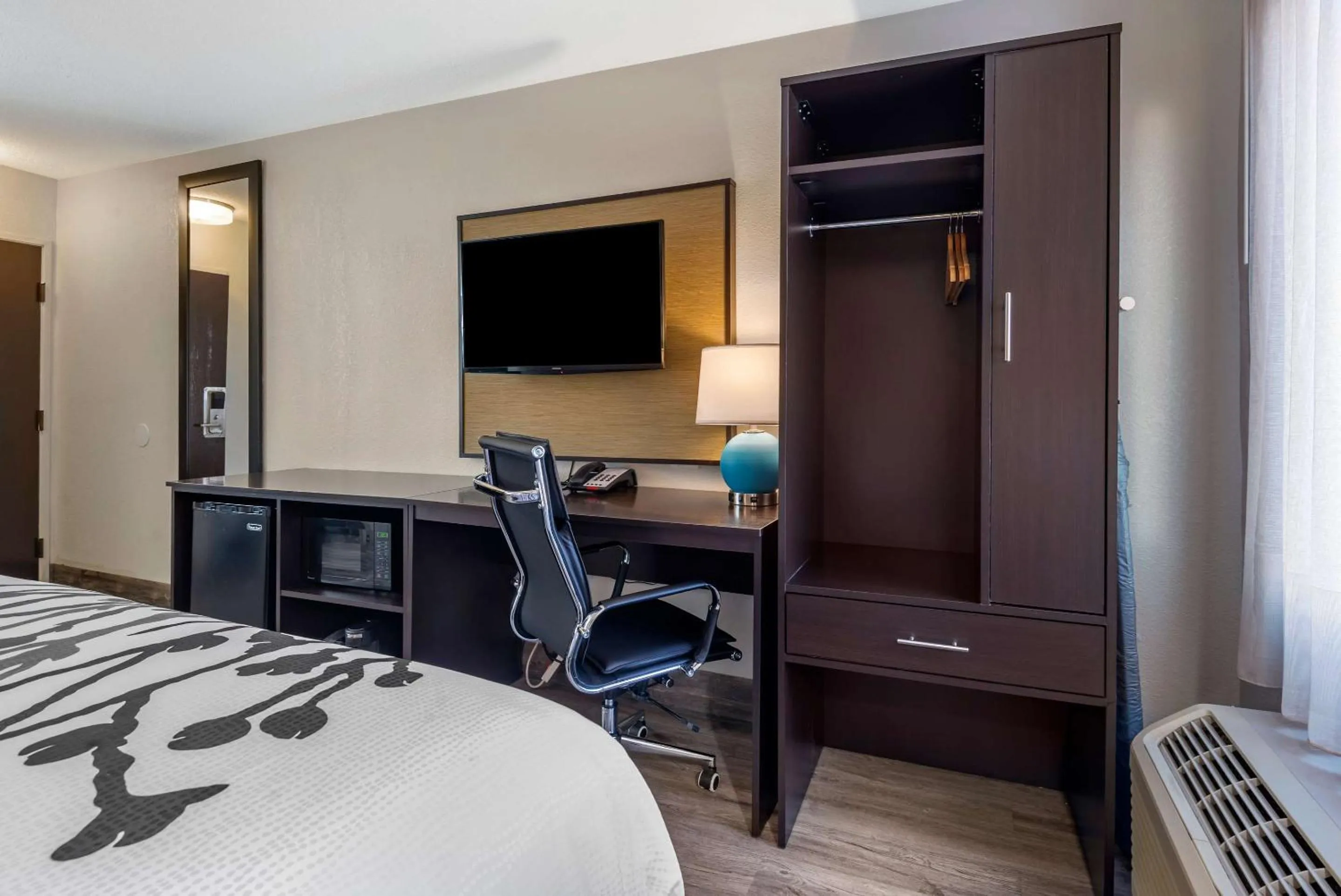 Bedroom, Bed in Sleep Inn - Salisbury I-85