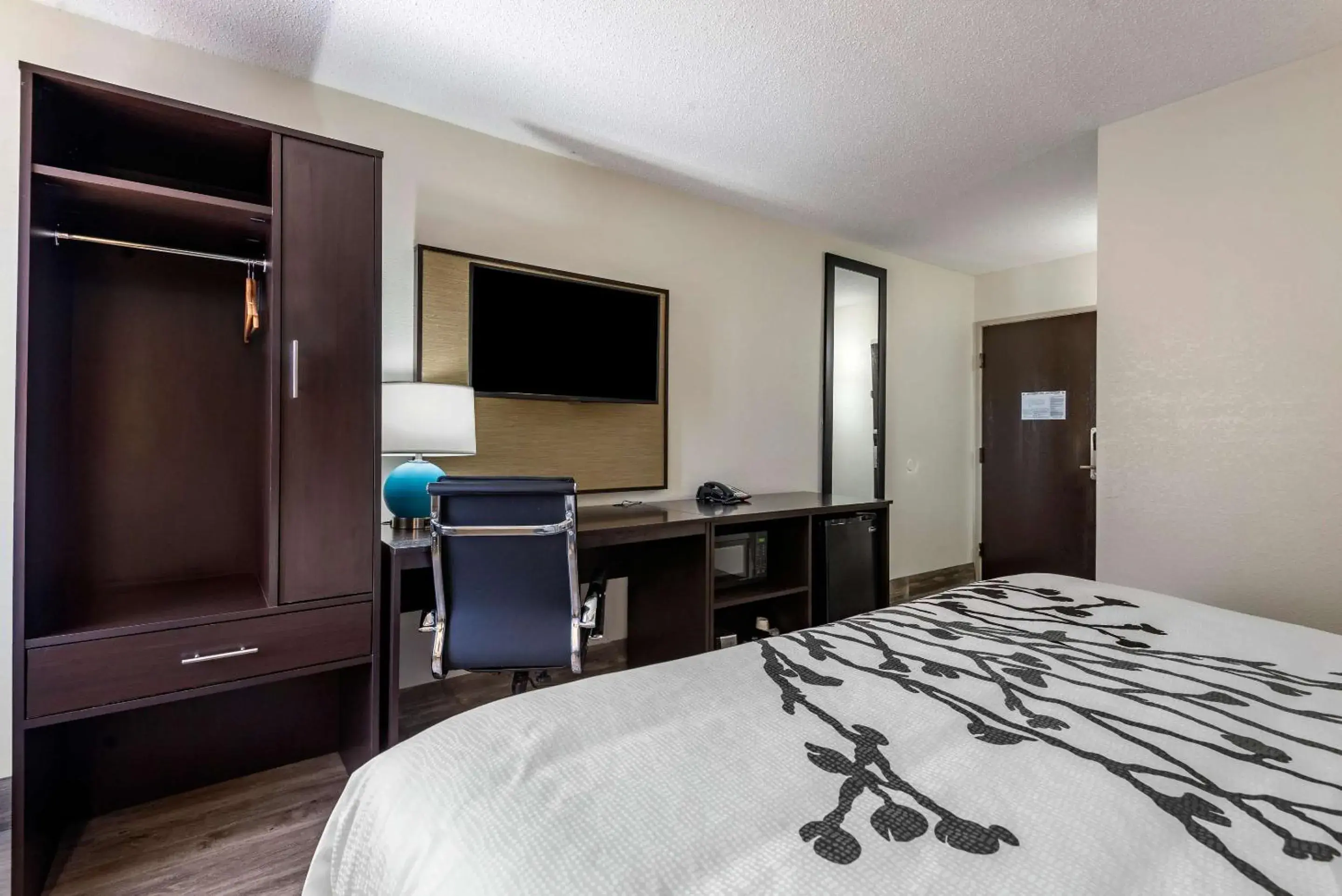 Bedroom, Bed in Sleep Inn - Salisbury I-85 Bedroom, Bed in Sleep Inn - Salisbury I-85