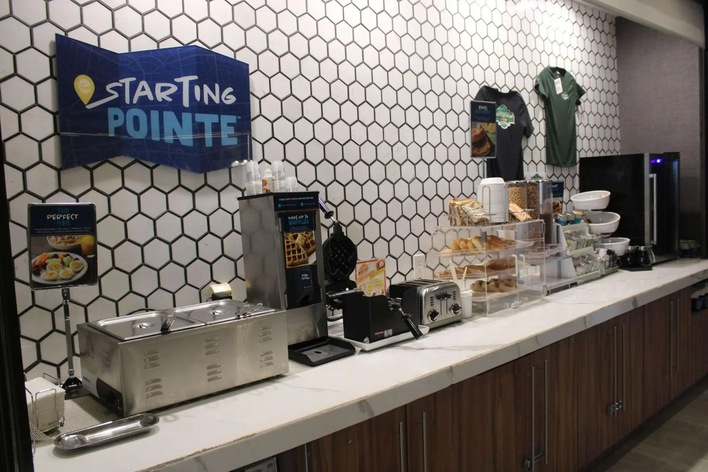 Breakfast in Clarion Pointe Marshall Breakfast in Clarion Pointe Marshall