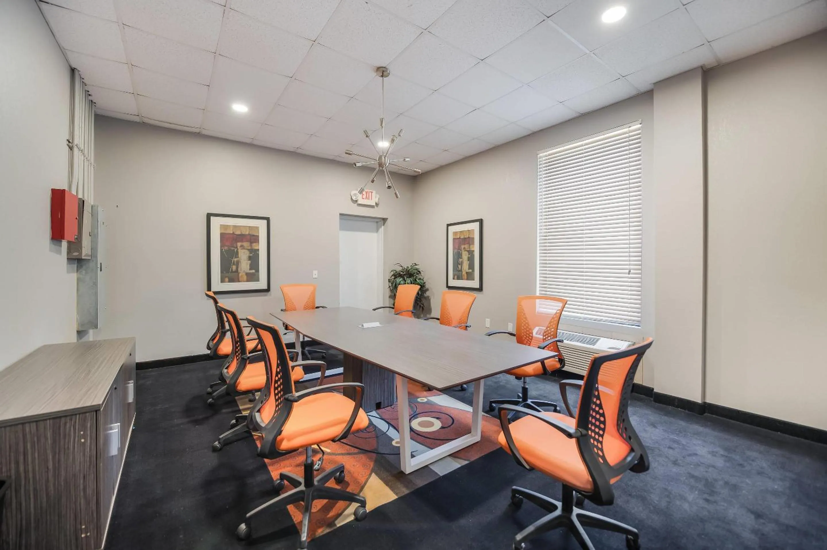 Meeting/conference room in Clarion Pointe Marshall
