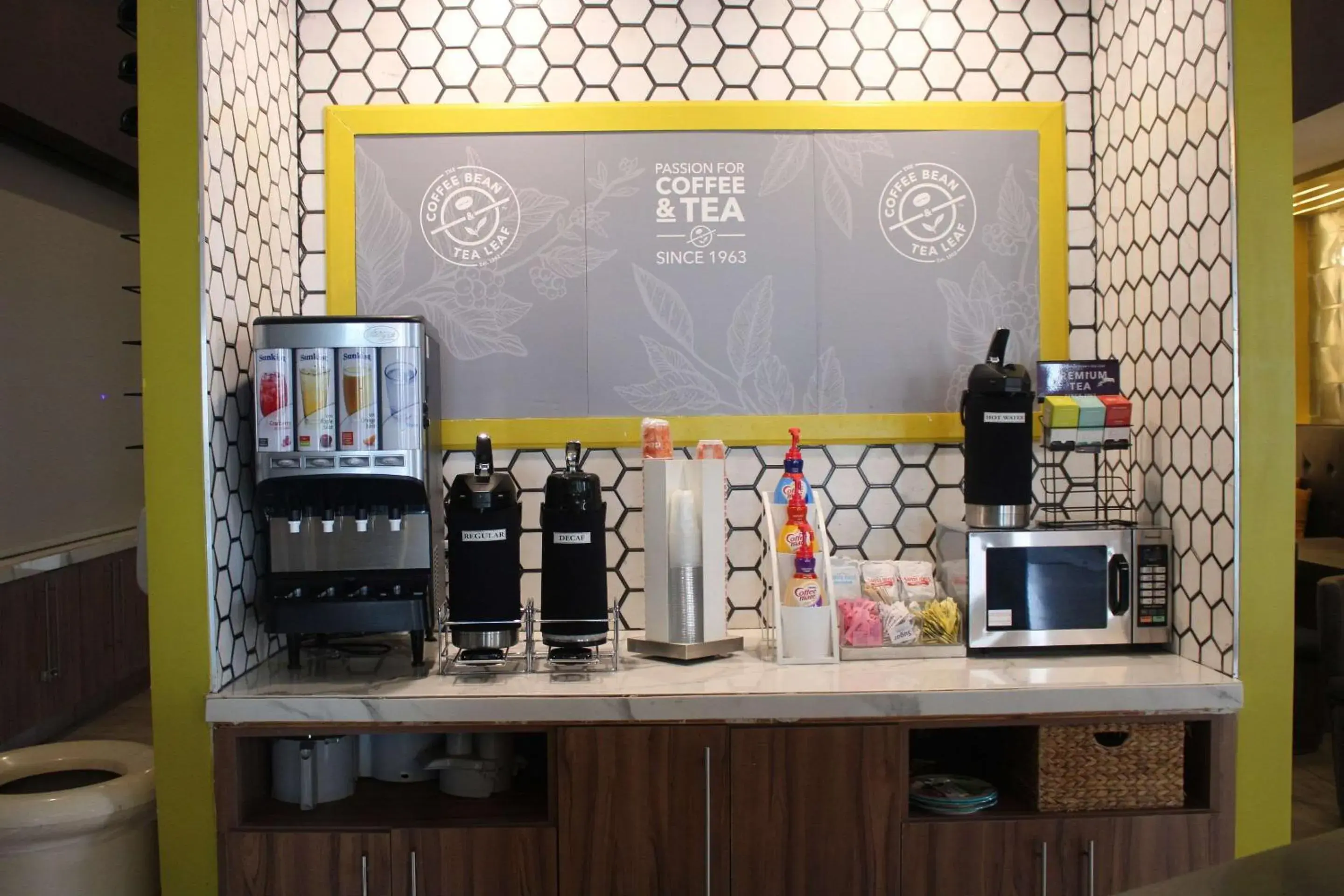 Breakfast in Clarion Pointe Marshall Breakfast in Clarion Pointe Marshall