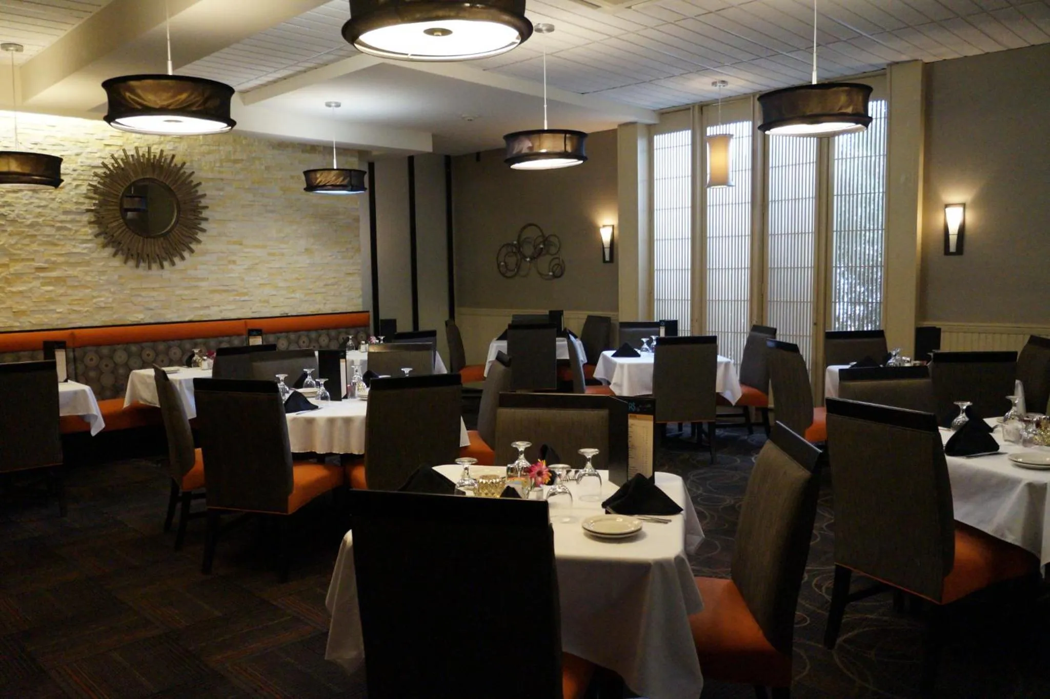 Restaurant/places to eat in Holiday Inn Portsmouth Downtown by IHG