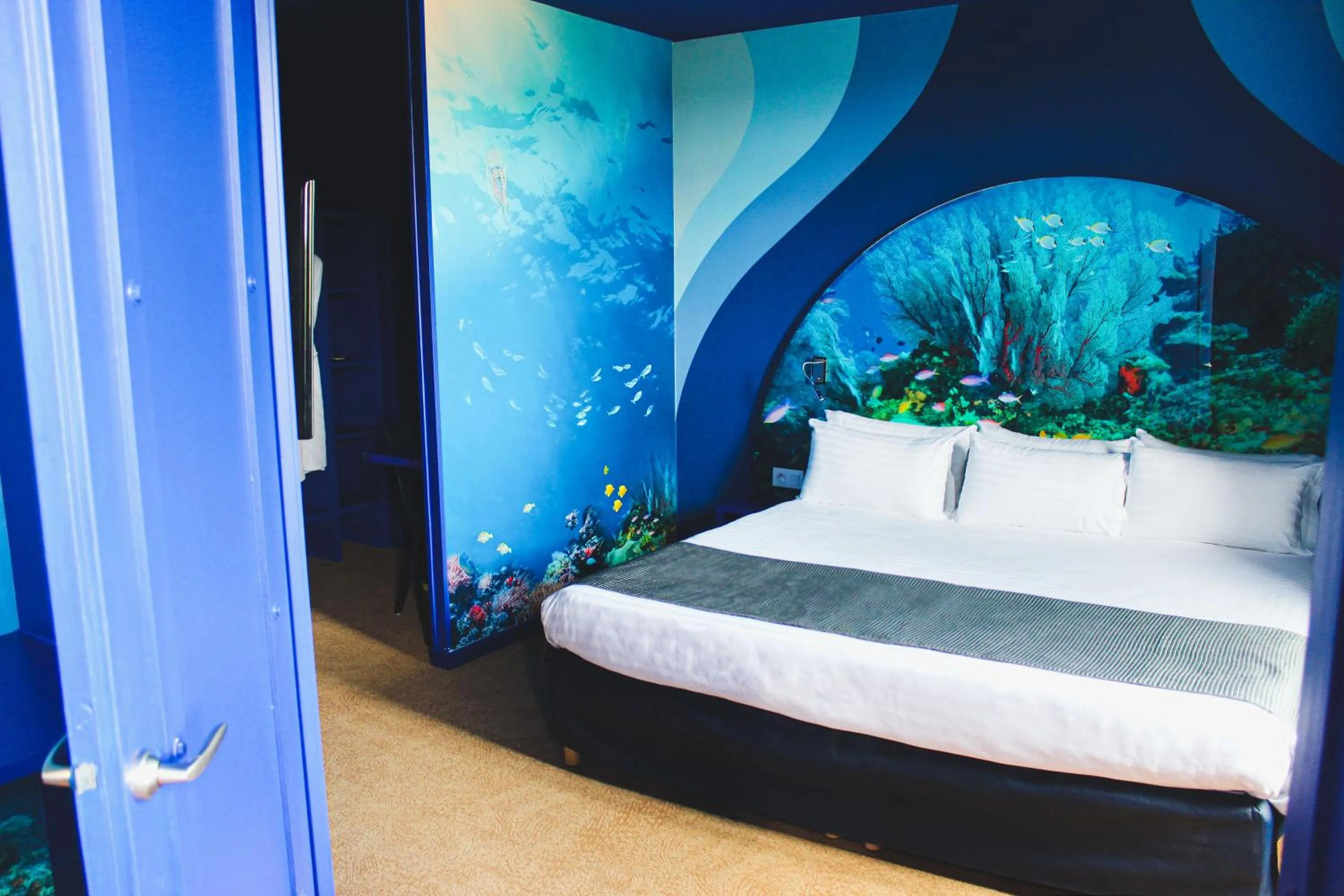 Bed in Explorers Hotel Marne-la-Vallée