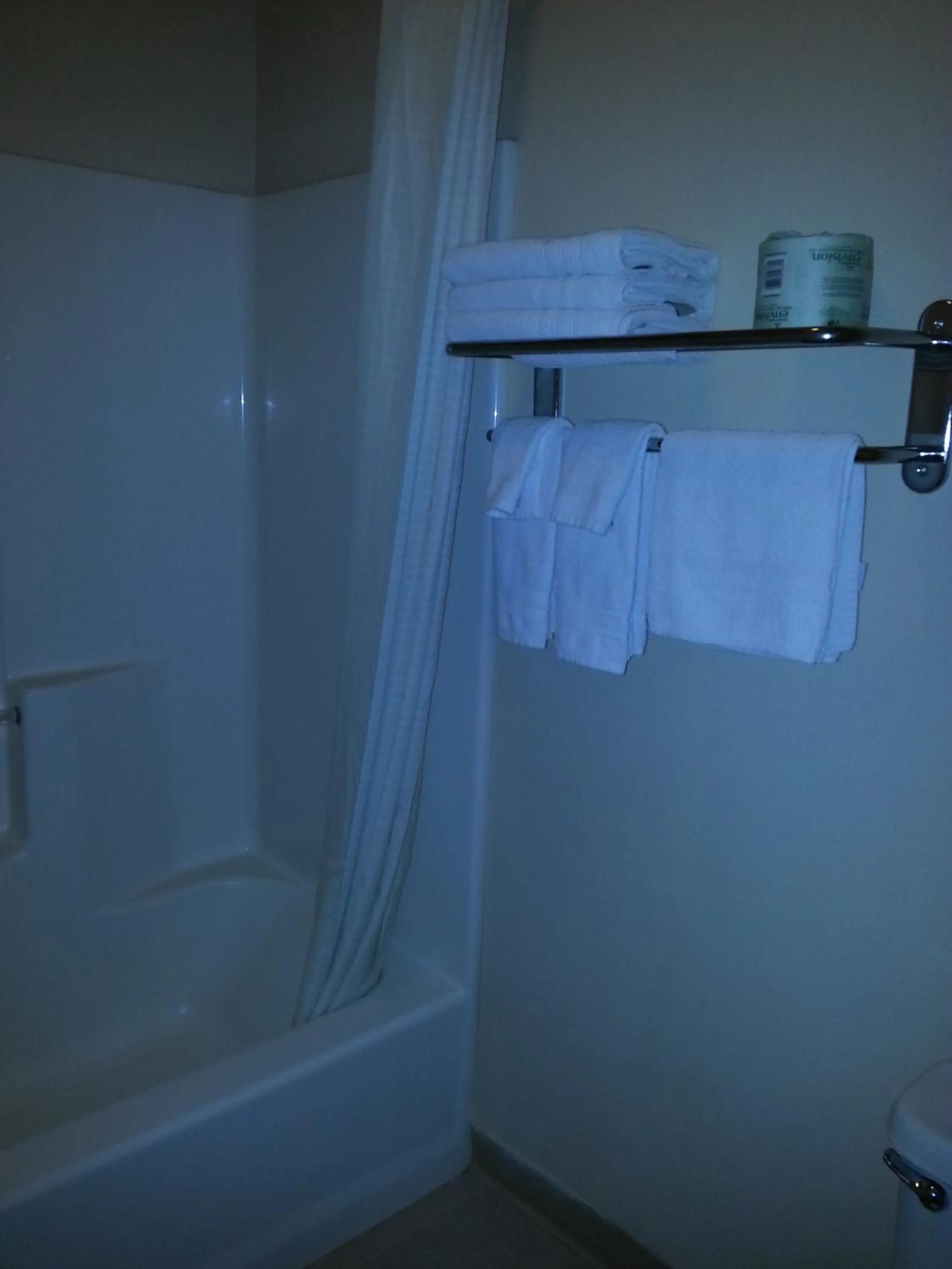 Bathroom in Super 8 by Wyndham Page/Lake Powell