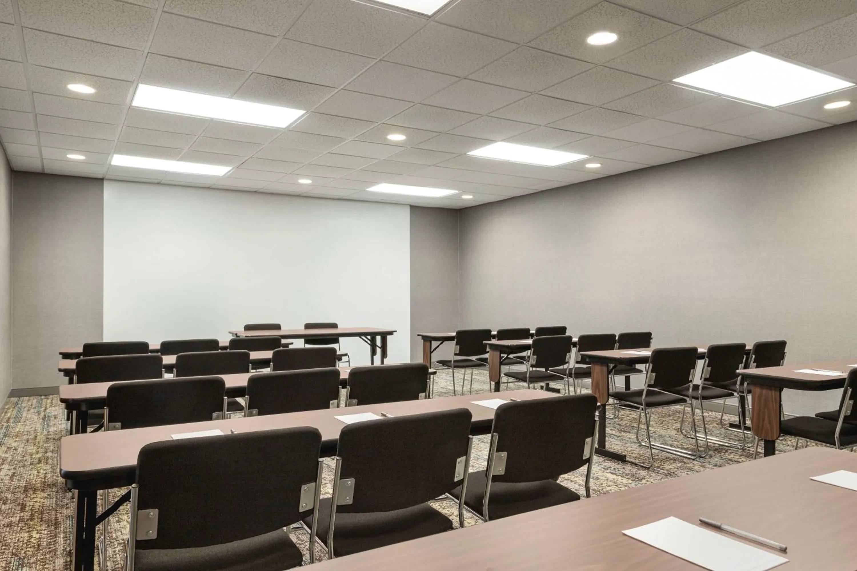 Meeting/conference room in Hampton Inn & Suites Springfield