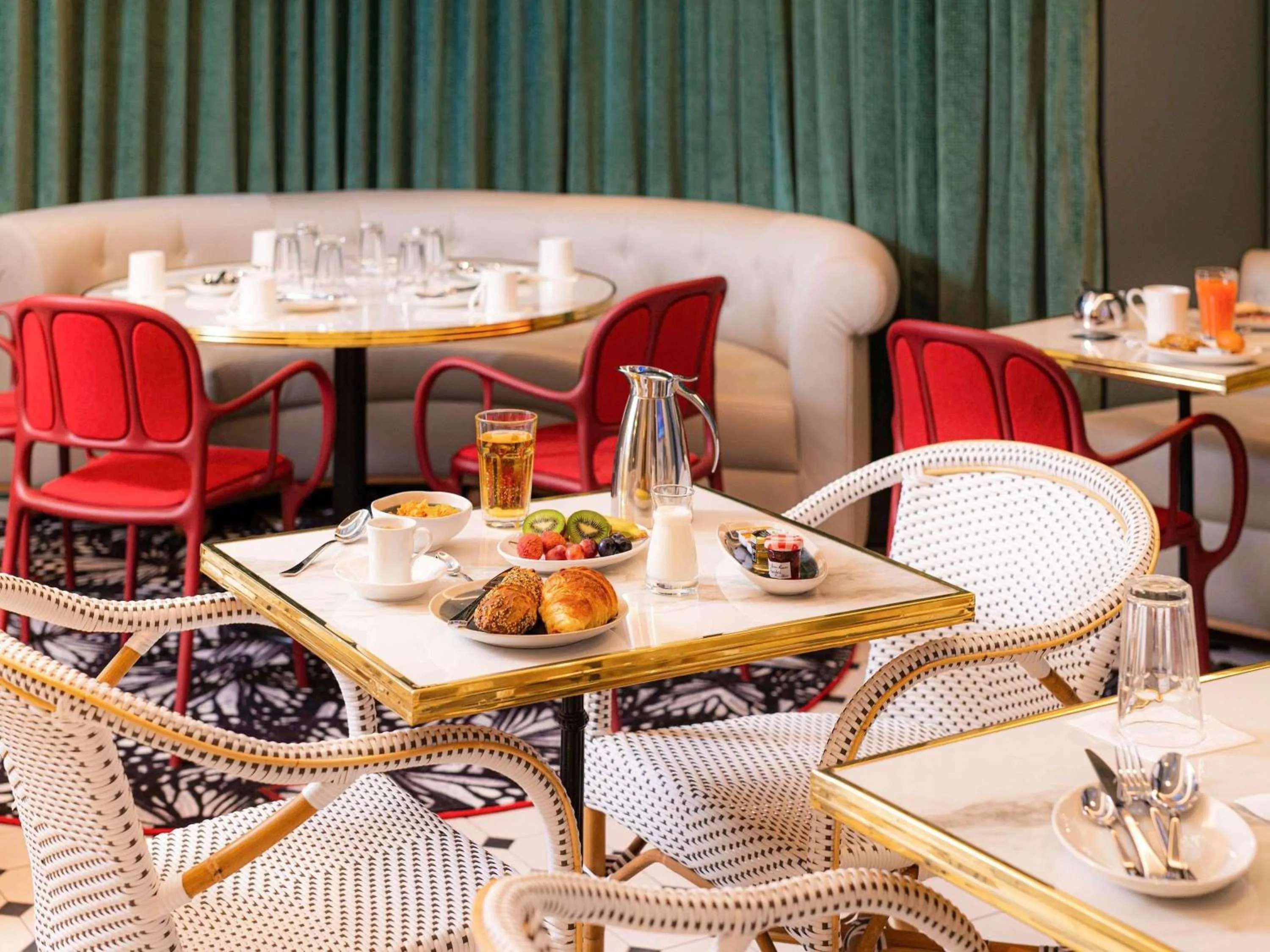 Breakfast in Mercure Paris Gare De Lyon Opera Bastille