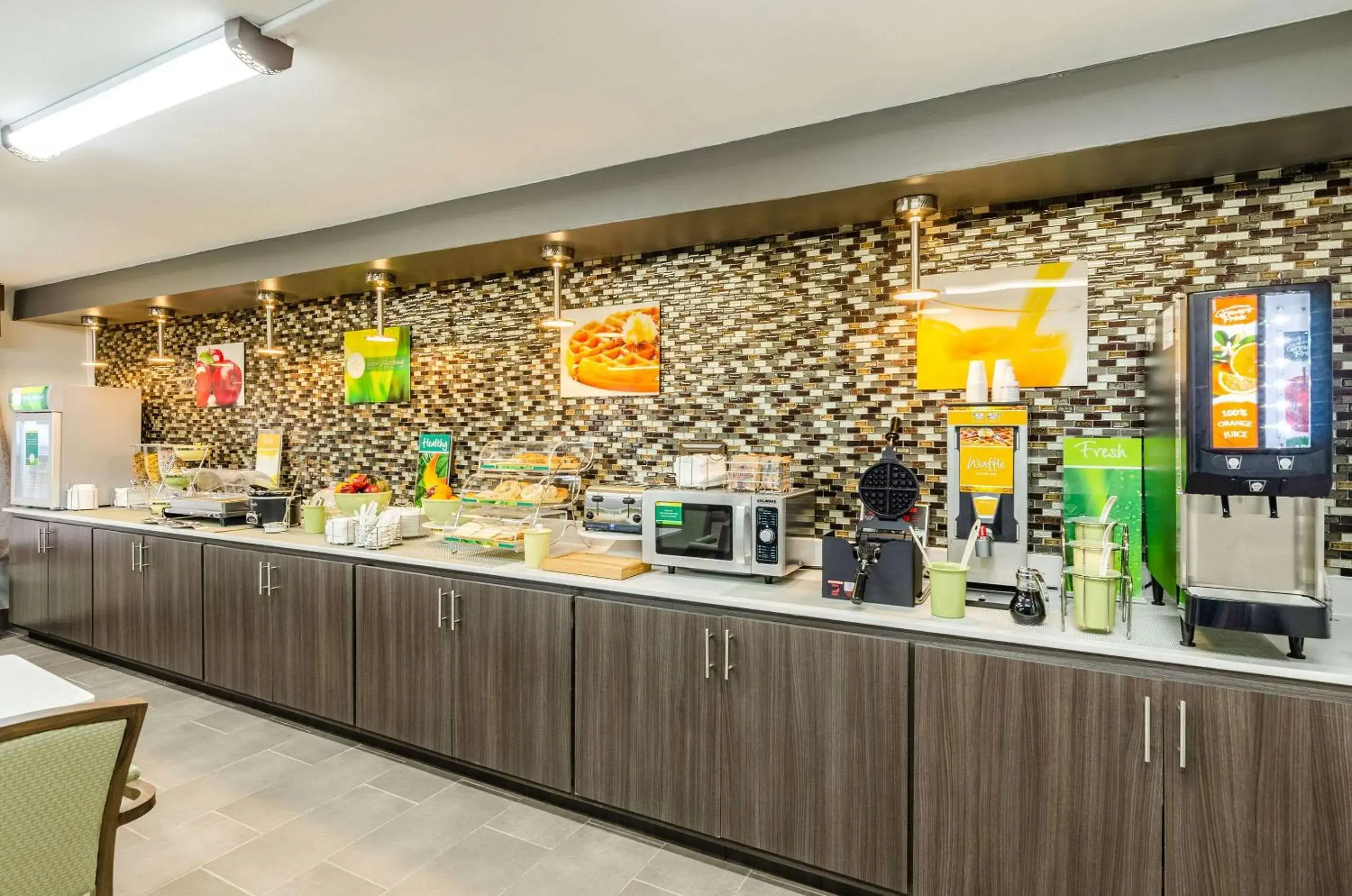 Restaurant/places to eat in Quality Inn Restaurant/places to eat in Quality Inn