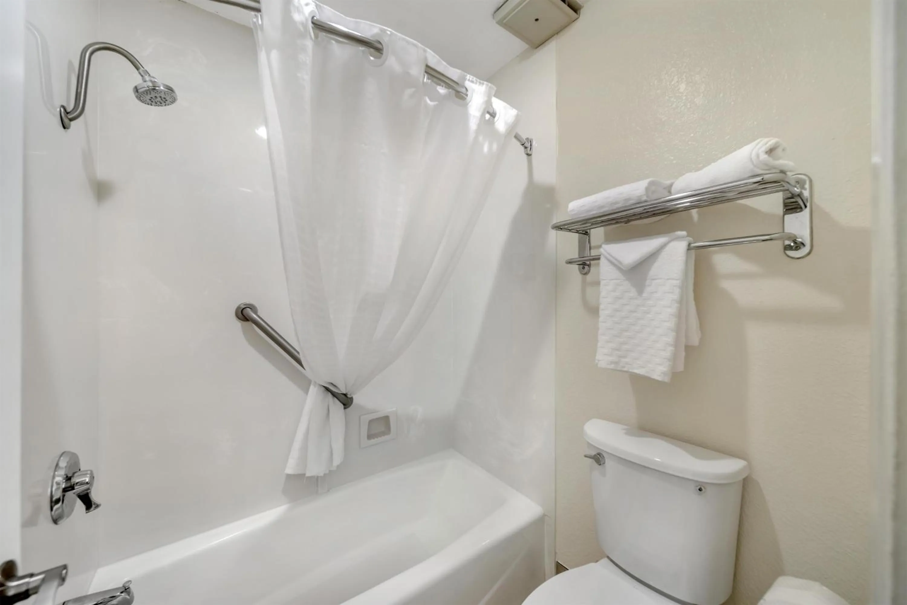 Bathroom in Best Western Plus Northwoods Inn