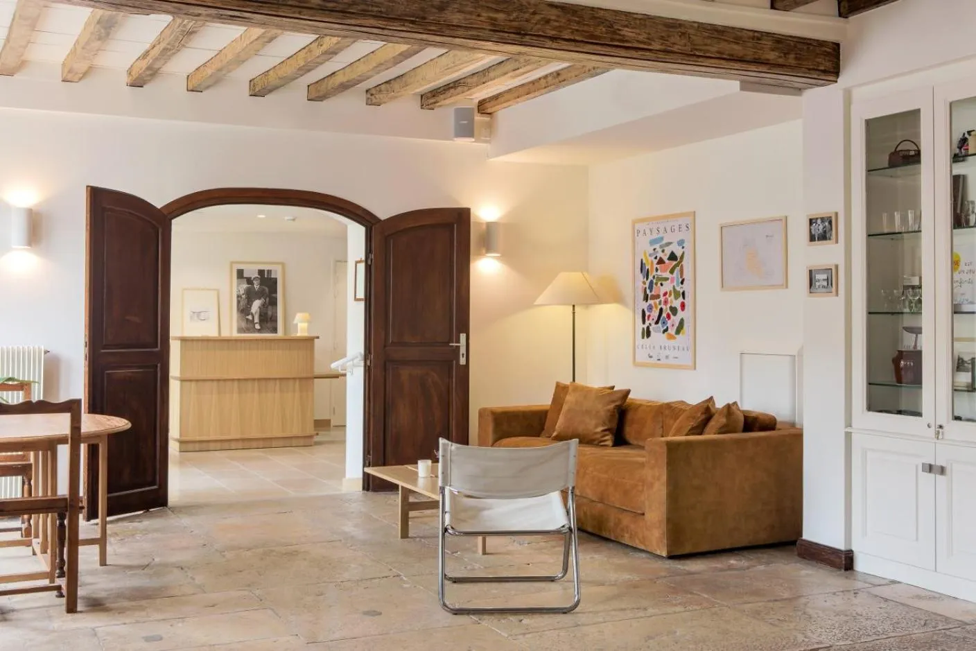 Seating area in ALFRED HOTELS Beaune La Madeleine