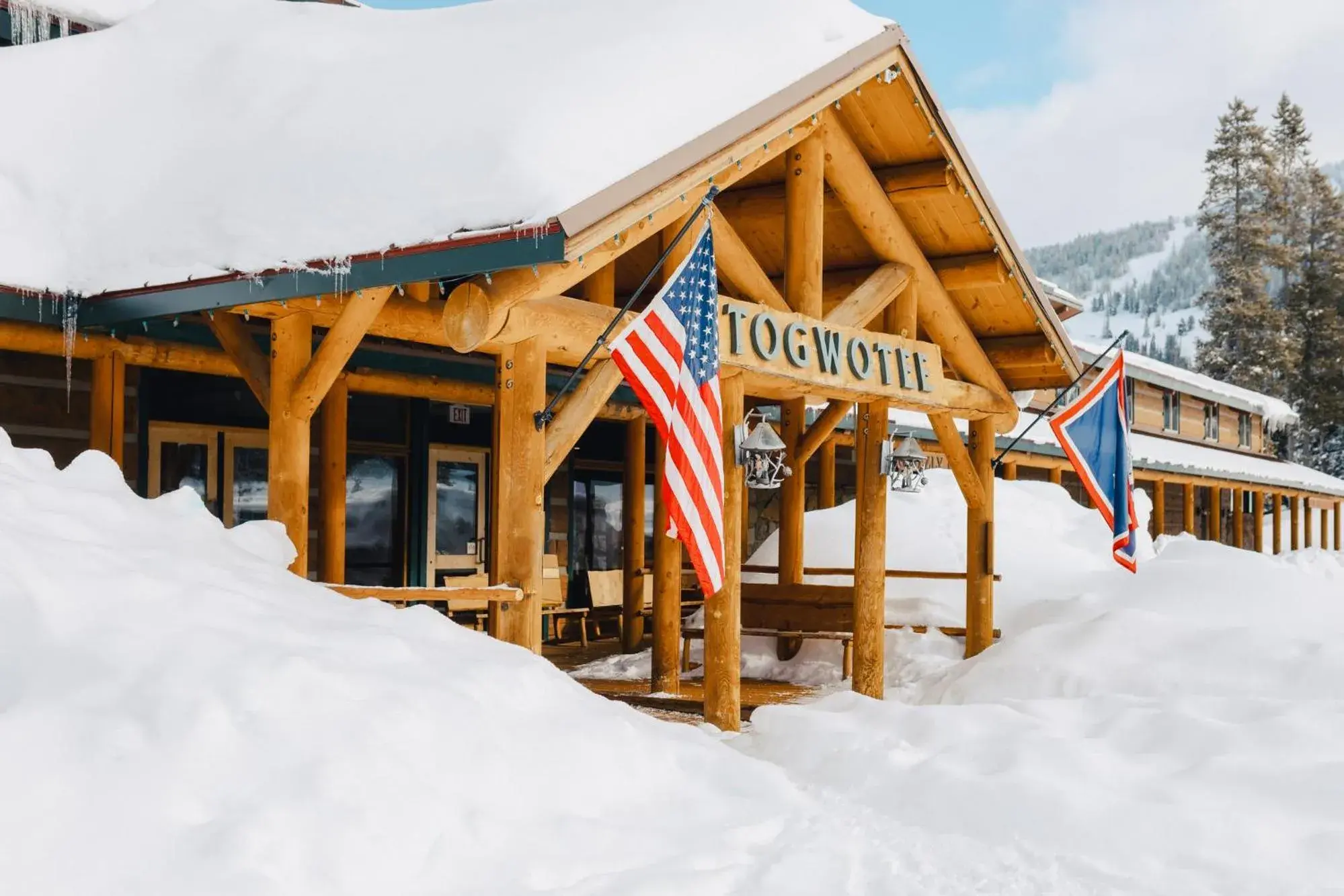 Property building in Togwotee Mountain Lodge Property building in Togwotee Mountain Lodge