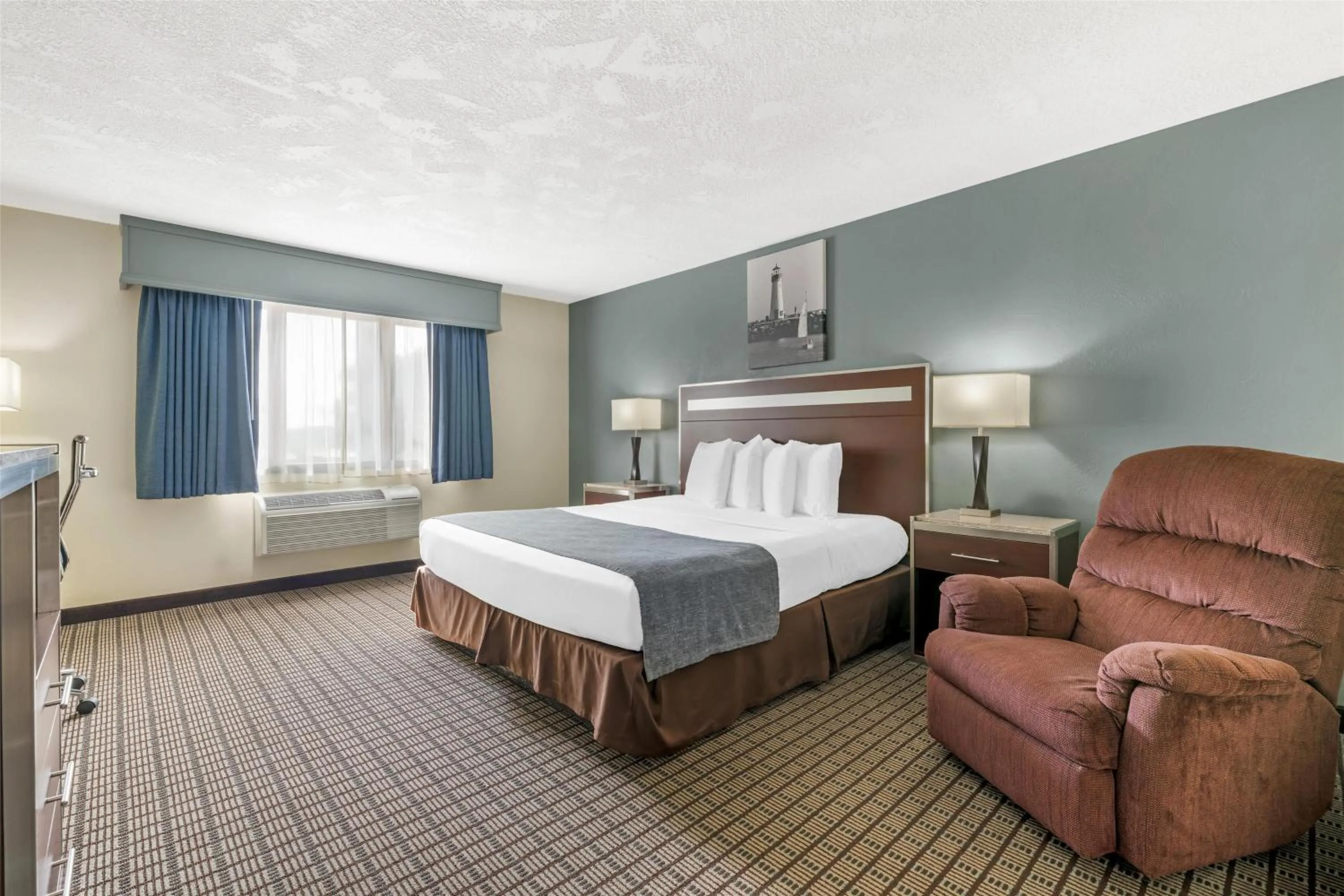 Bedroom, Bed in Best Western Maritime Inn