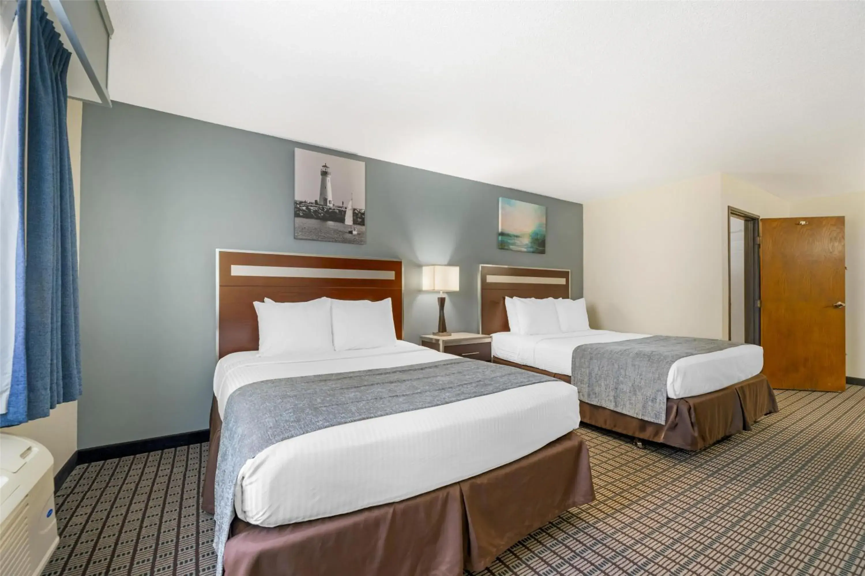 Deluxe Queen Room with Two Queen Beds - Non-Smoking in Best Western Maritime Inn Deluxe Queen Room with Two Queen Beds - Non-Smoking in Best Western Maritime Inn