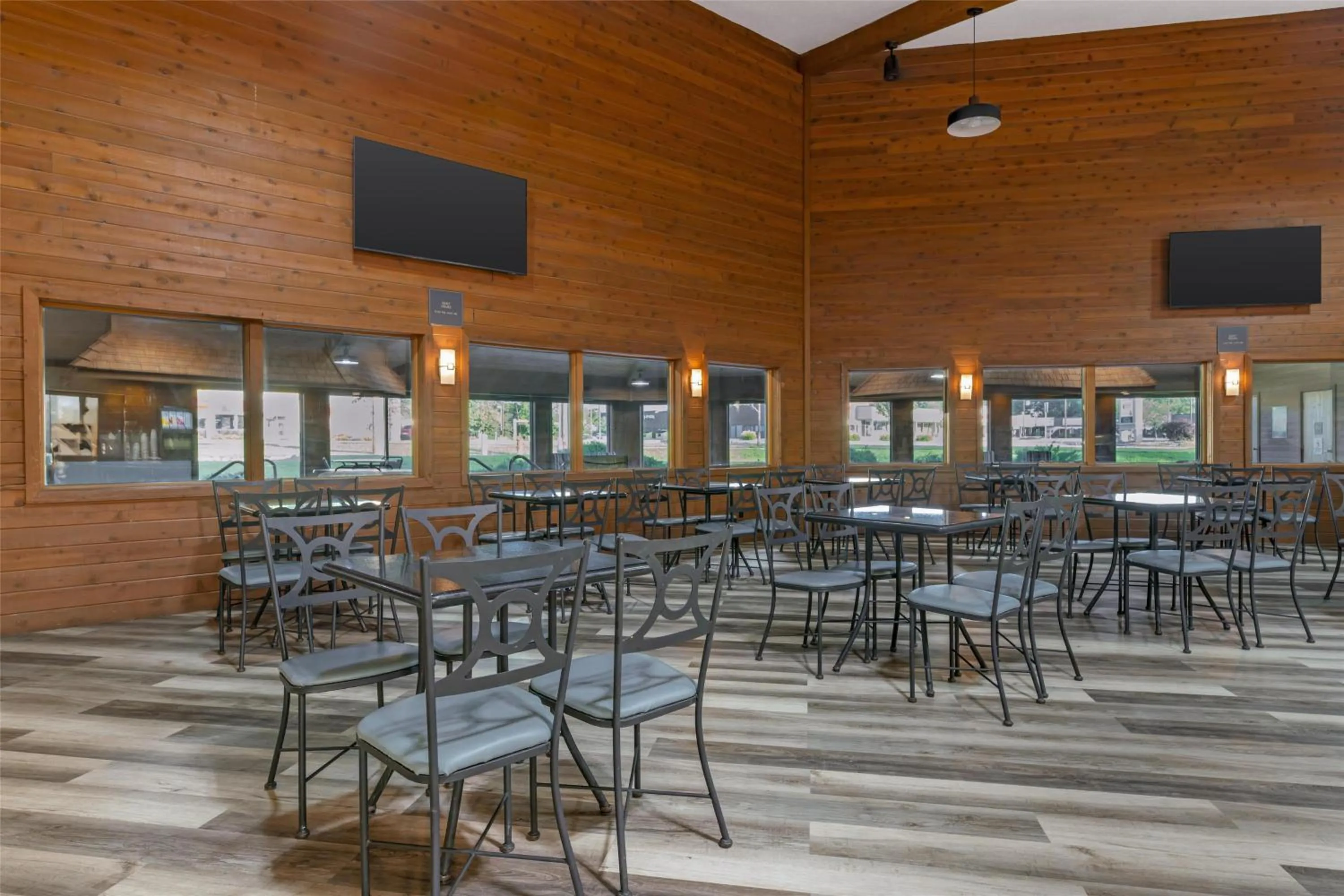 Breakfast in Best Western Maritime Inn