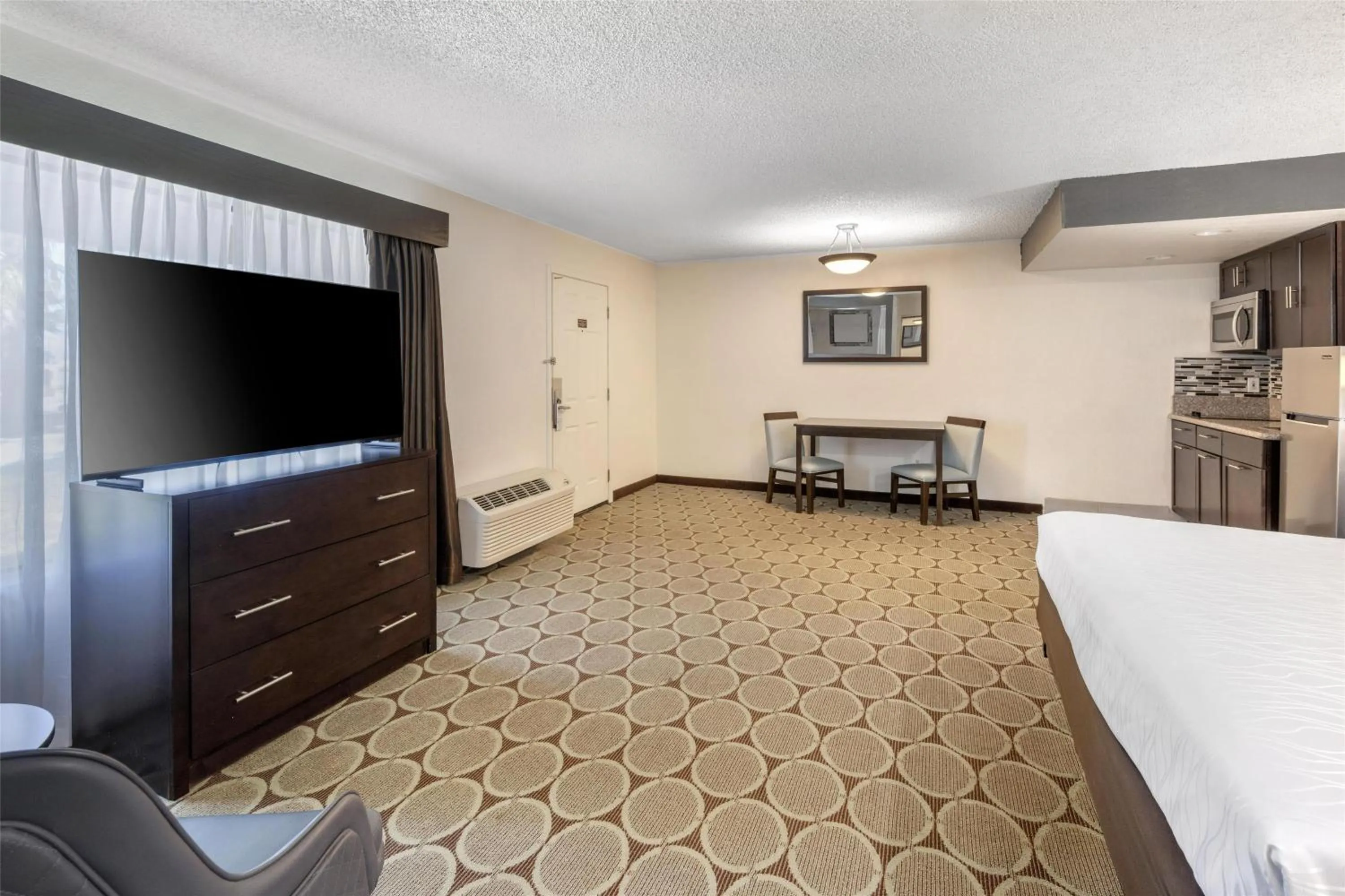Bedroom, Bed in Best Western Pahrump Oasis