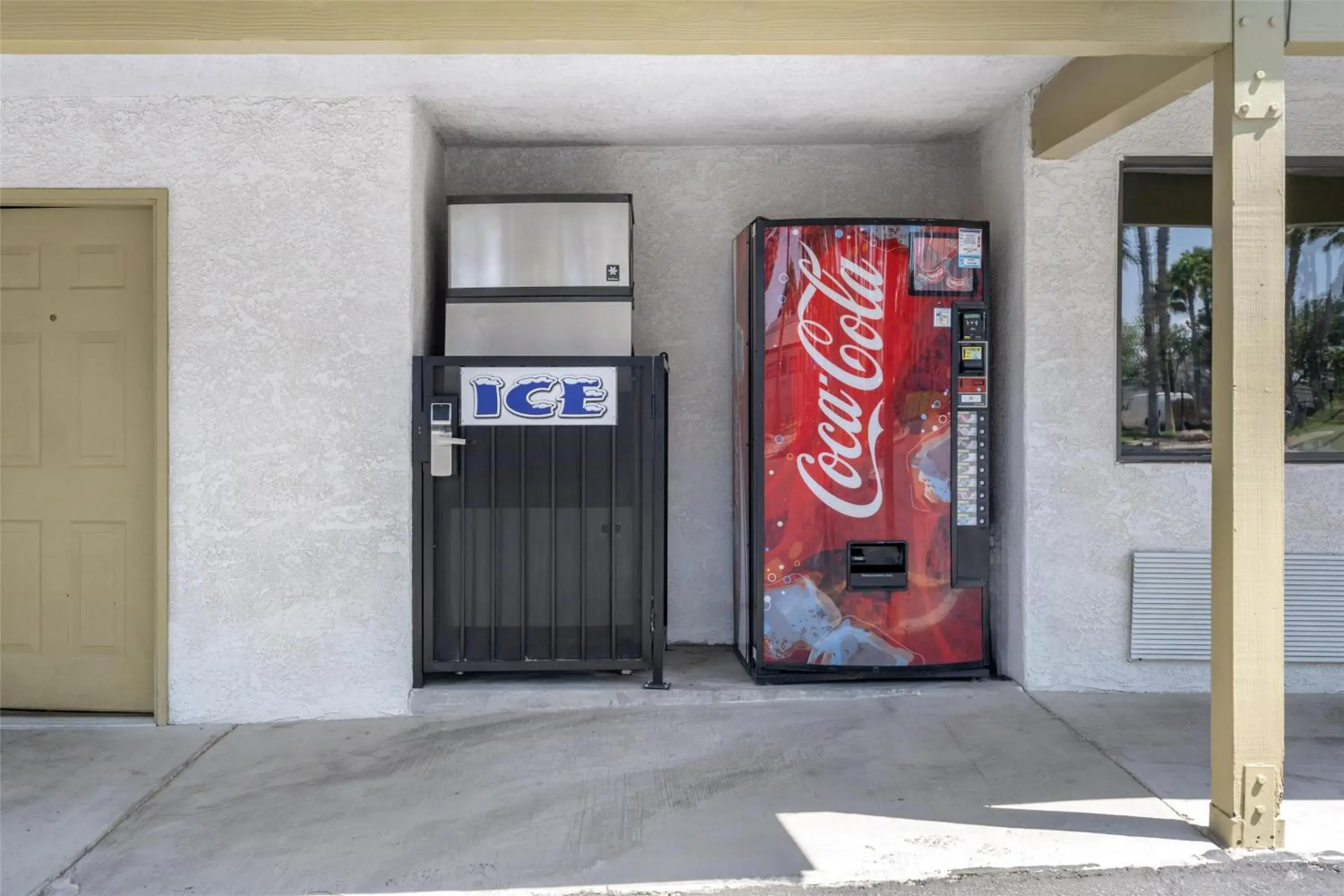 Property building in Best Western Pahrump Oasis Property building in Best Western Pahrump Oasis