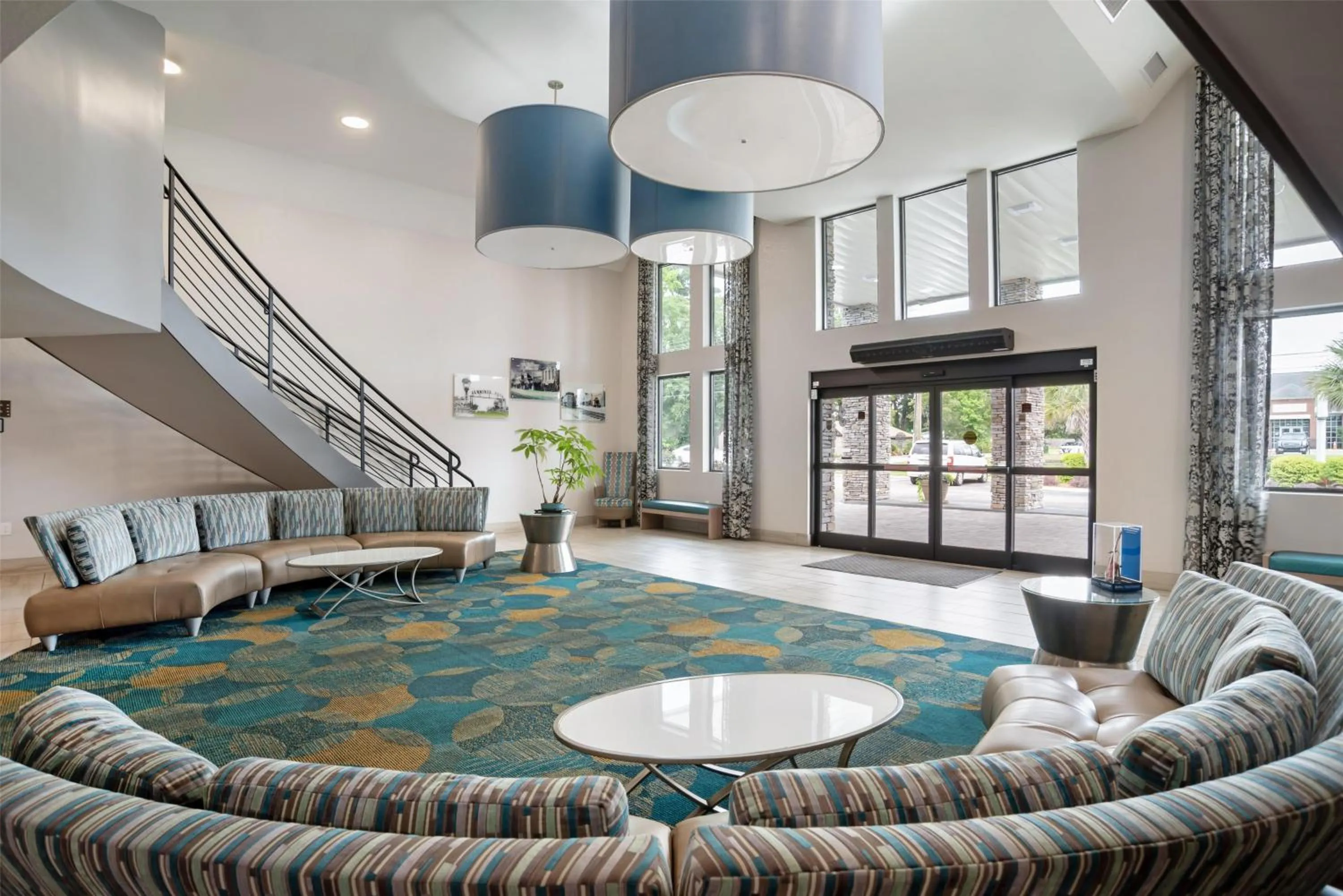 Lobby or reception in Best Western Brewton Inn