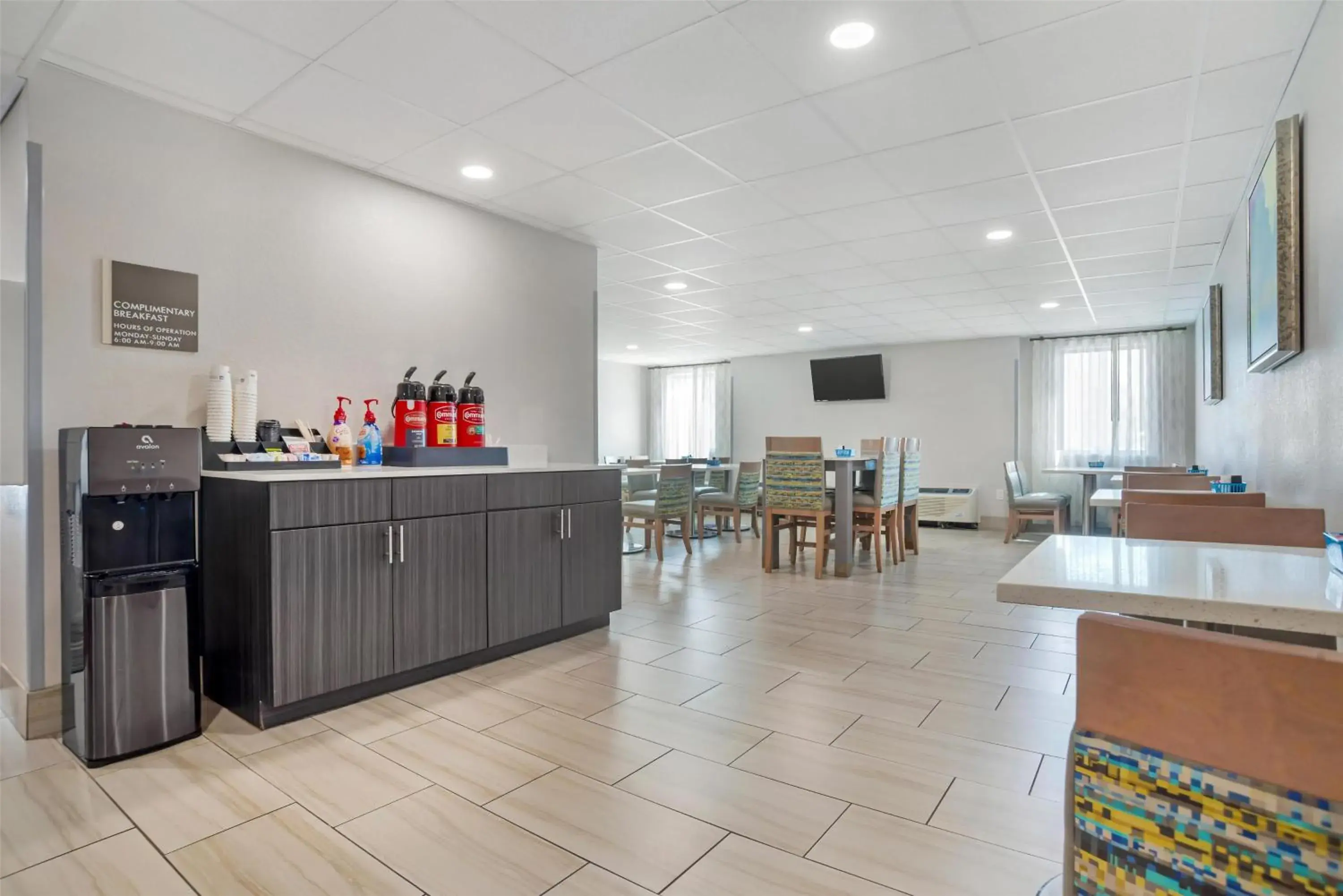 Breakfast in Best Western Brewton Inn Breakfast in Best Western Brewton Inn