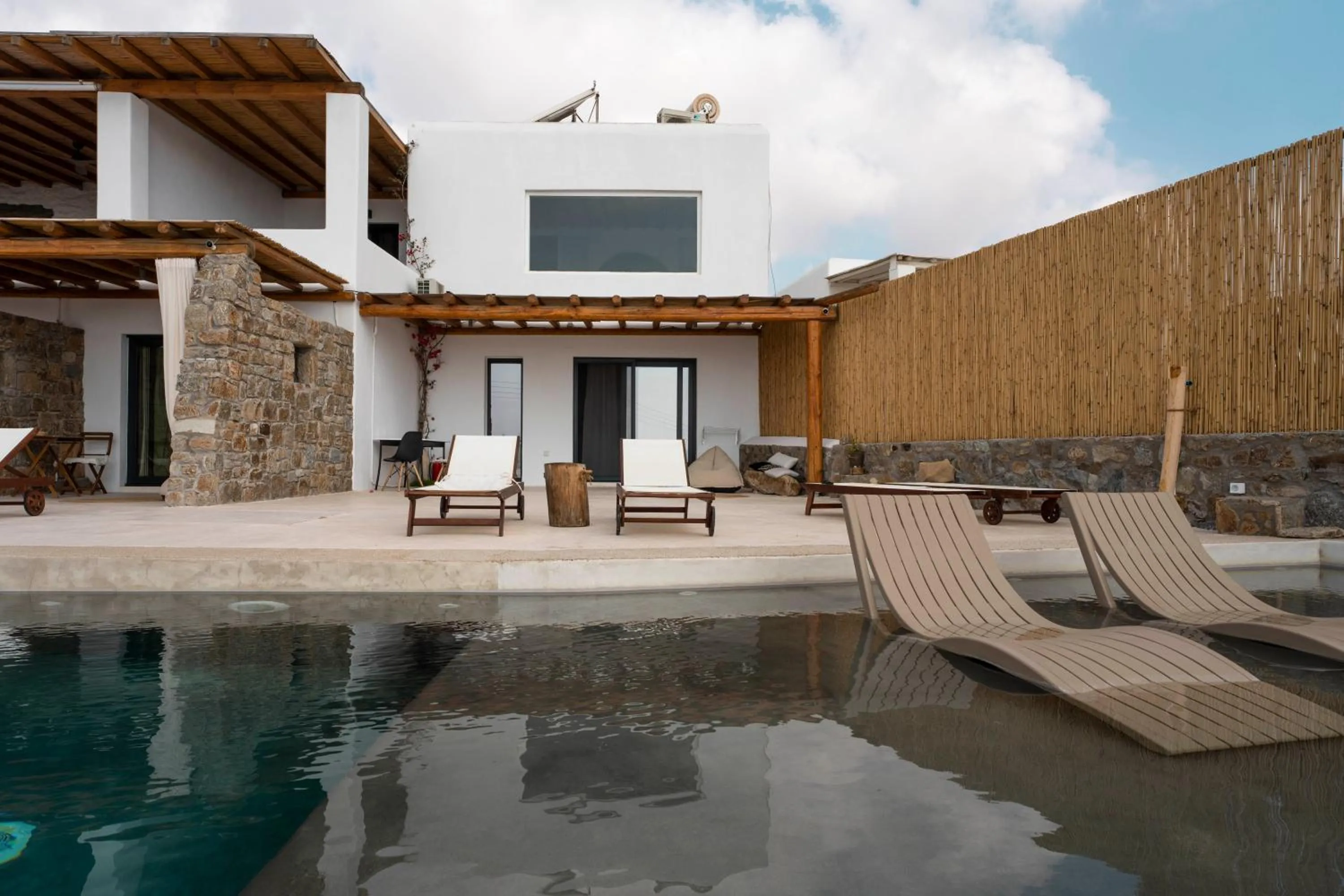 M-Vibes Mykonos Suites