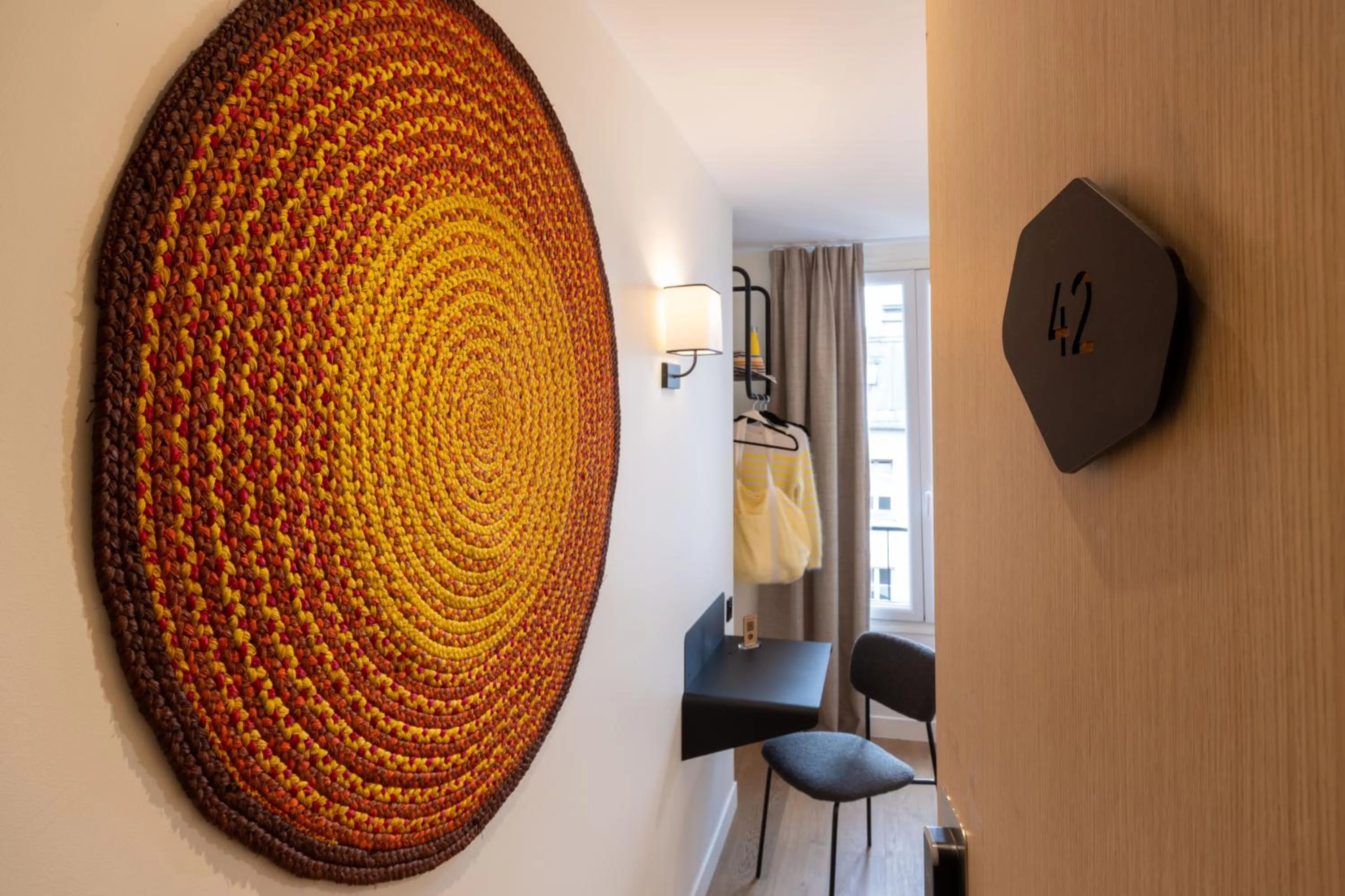 Decorative detail in Korner Montmartre