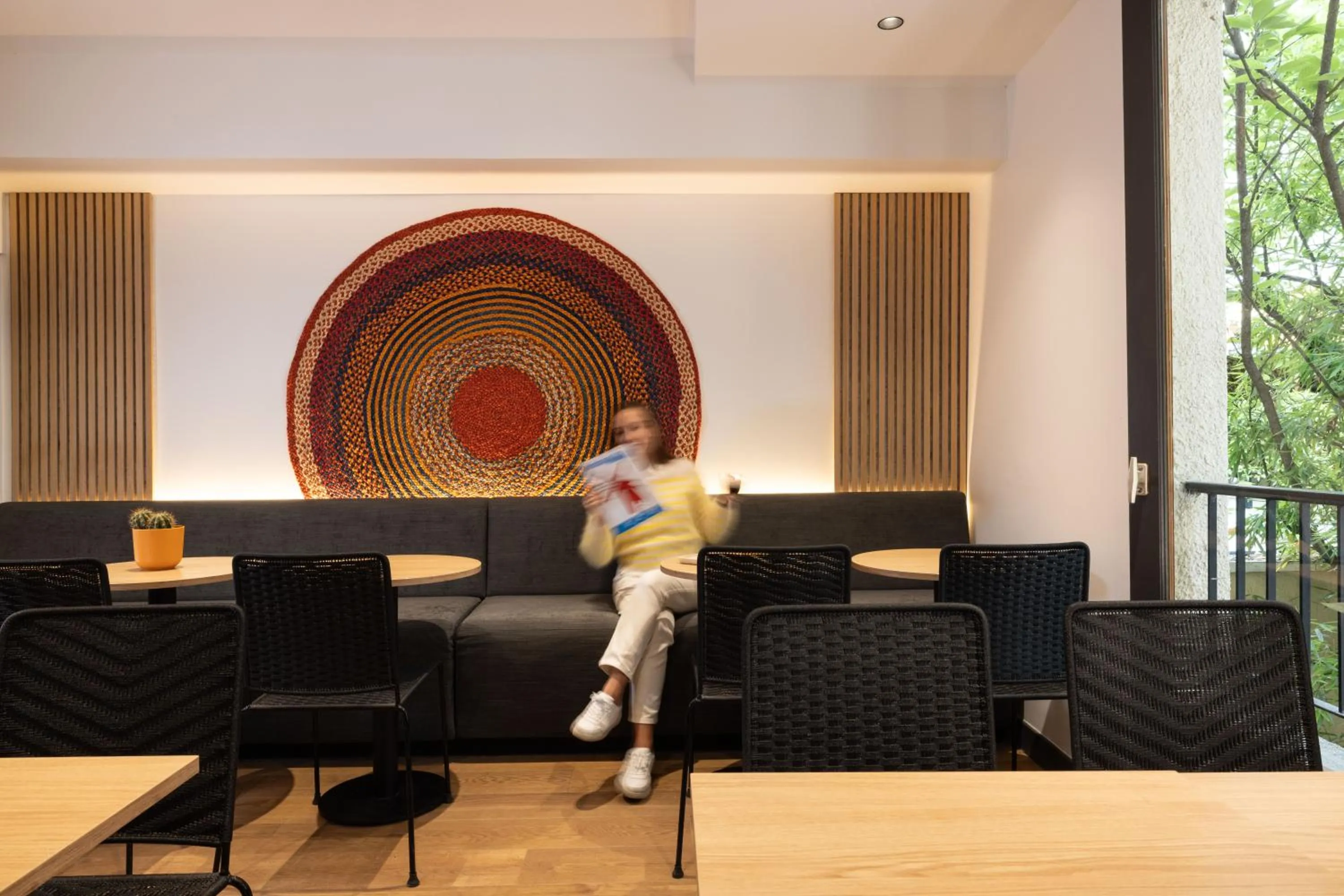 Seating area in Korner Montmartre