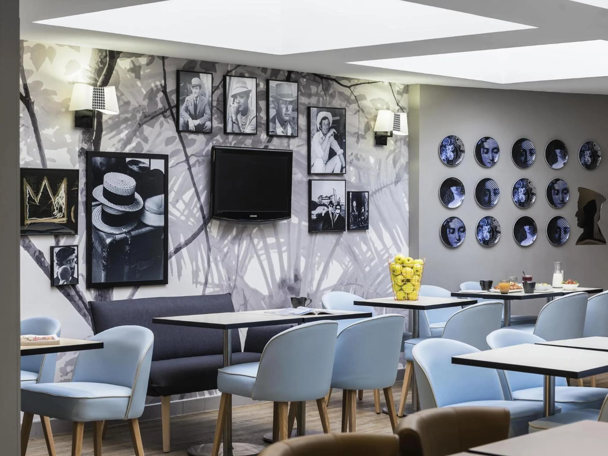 Breakfast in Ibis Styles Nice Centre Port