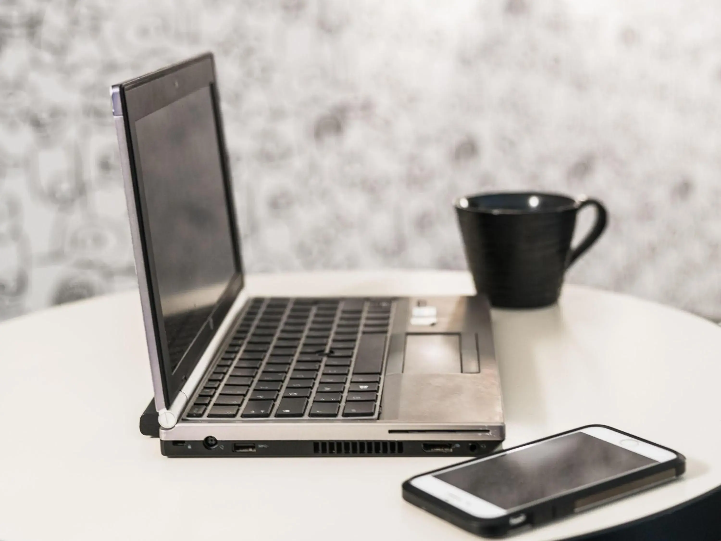 Lounge or bar in Ibis Styles Nice Centre Port Lounge or bar in Ibis Styles Nice Centre Port