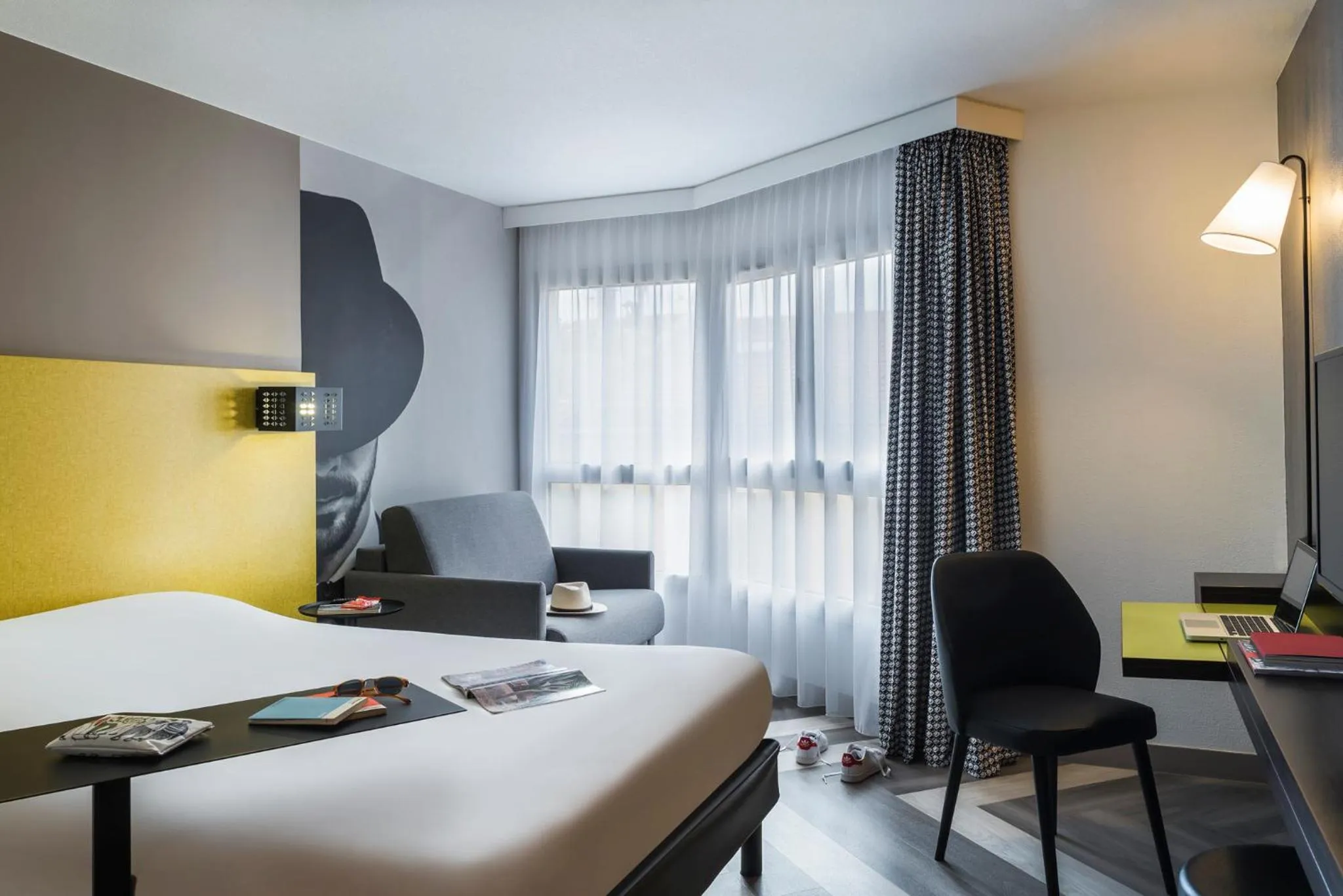 Photo of the whole room, Bed in Ibis Styles Nice Centre Port