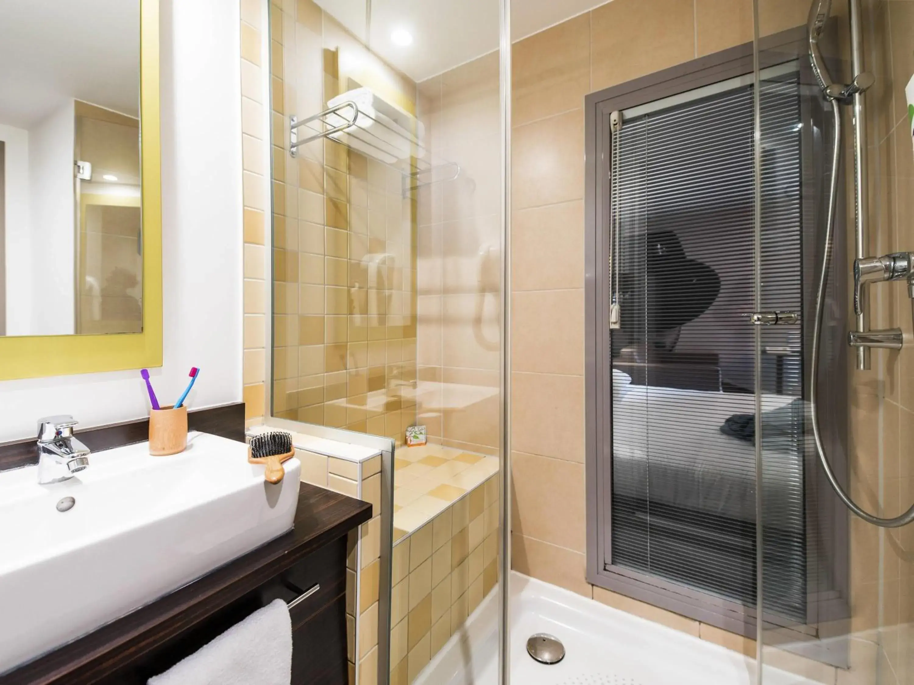 Bedroom in Ibis Styles Nice Centre Port Bedroom in Ibis Styles Nice Centre Port