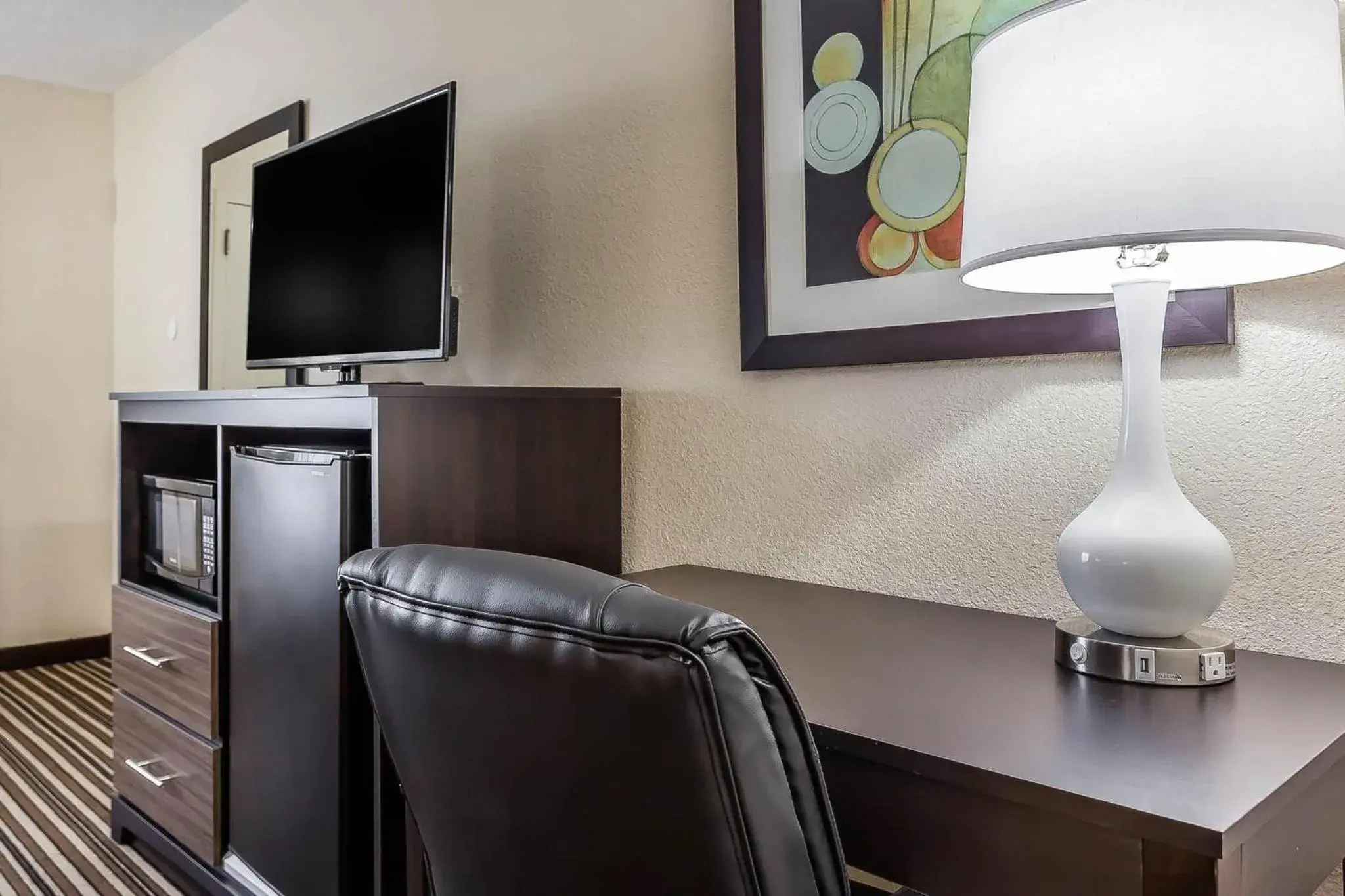 Bedroom in Quality Inn Aberdeen Bedroom in Quality Inn Aberdeen