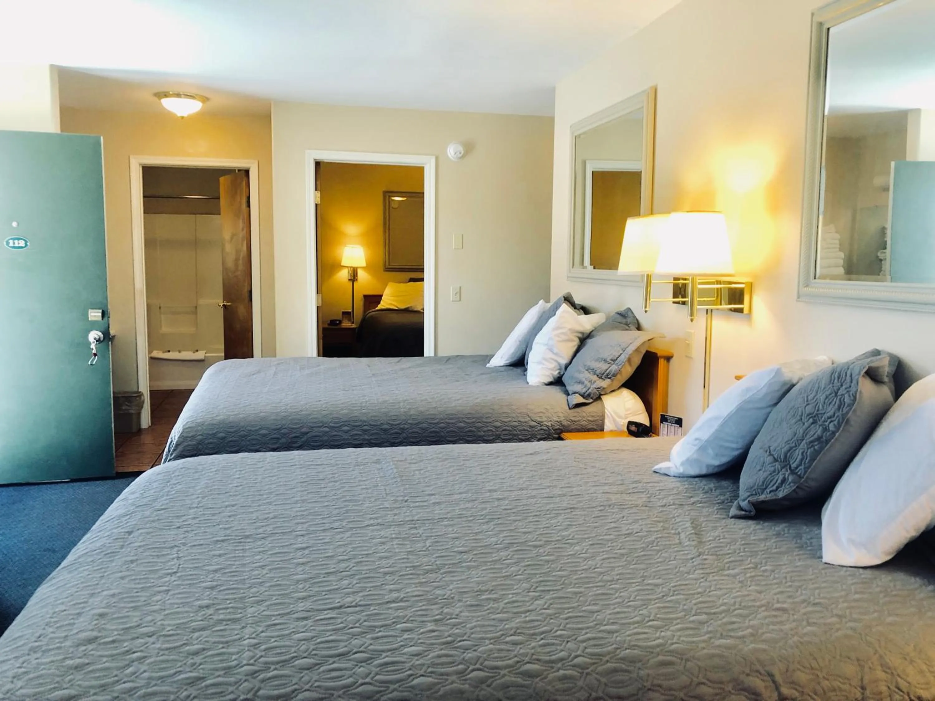 Bedroom, Bed in A Western Rose