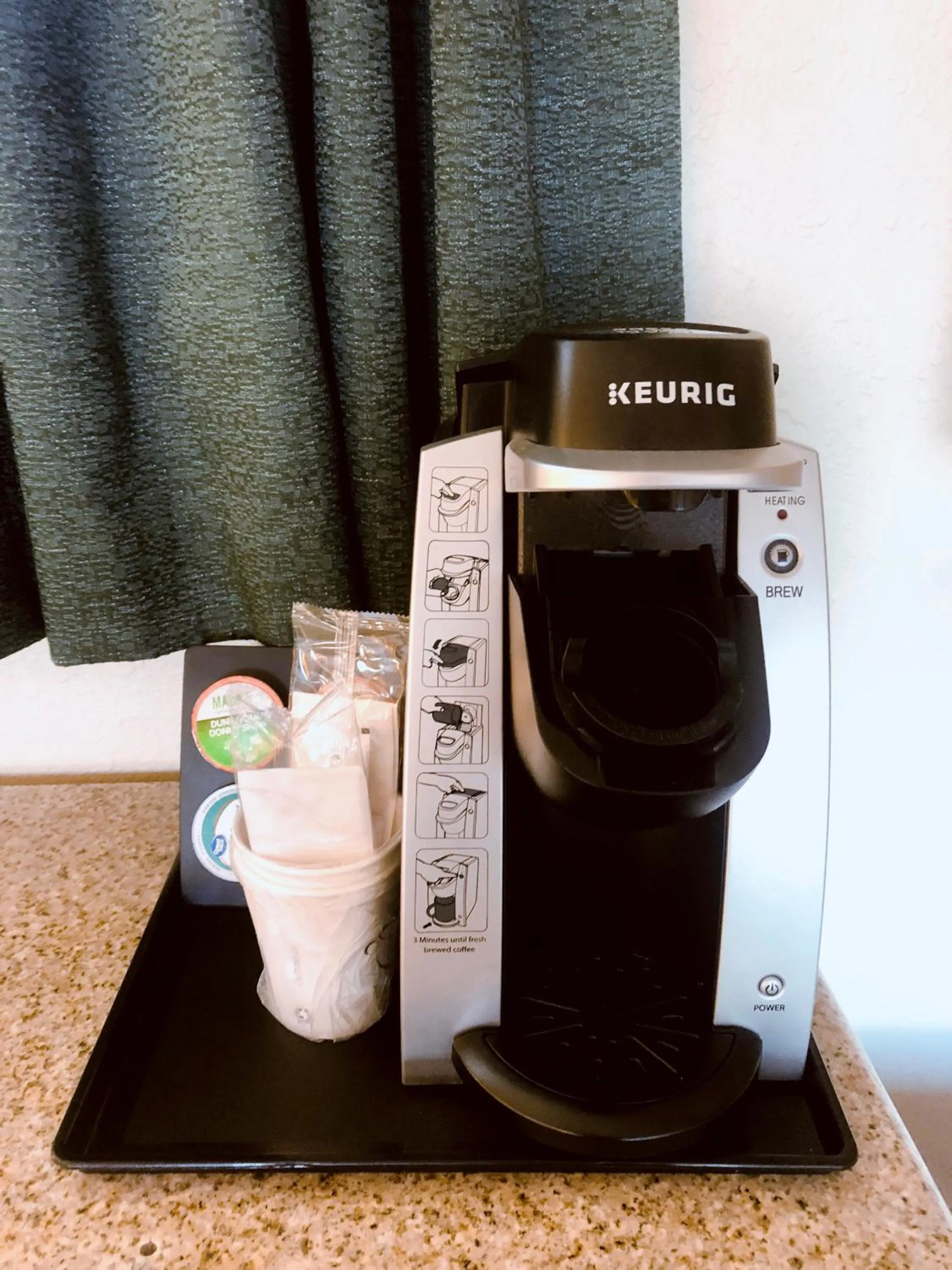 Coffee/tea facilities in A Western Rose