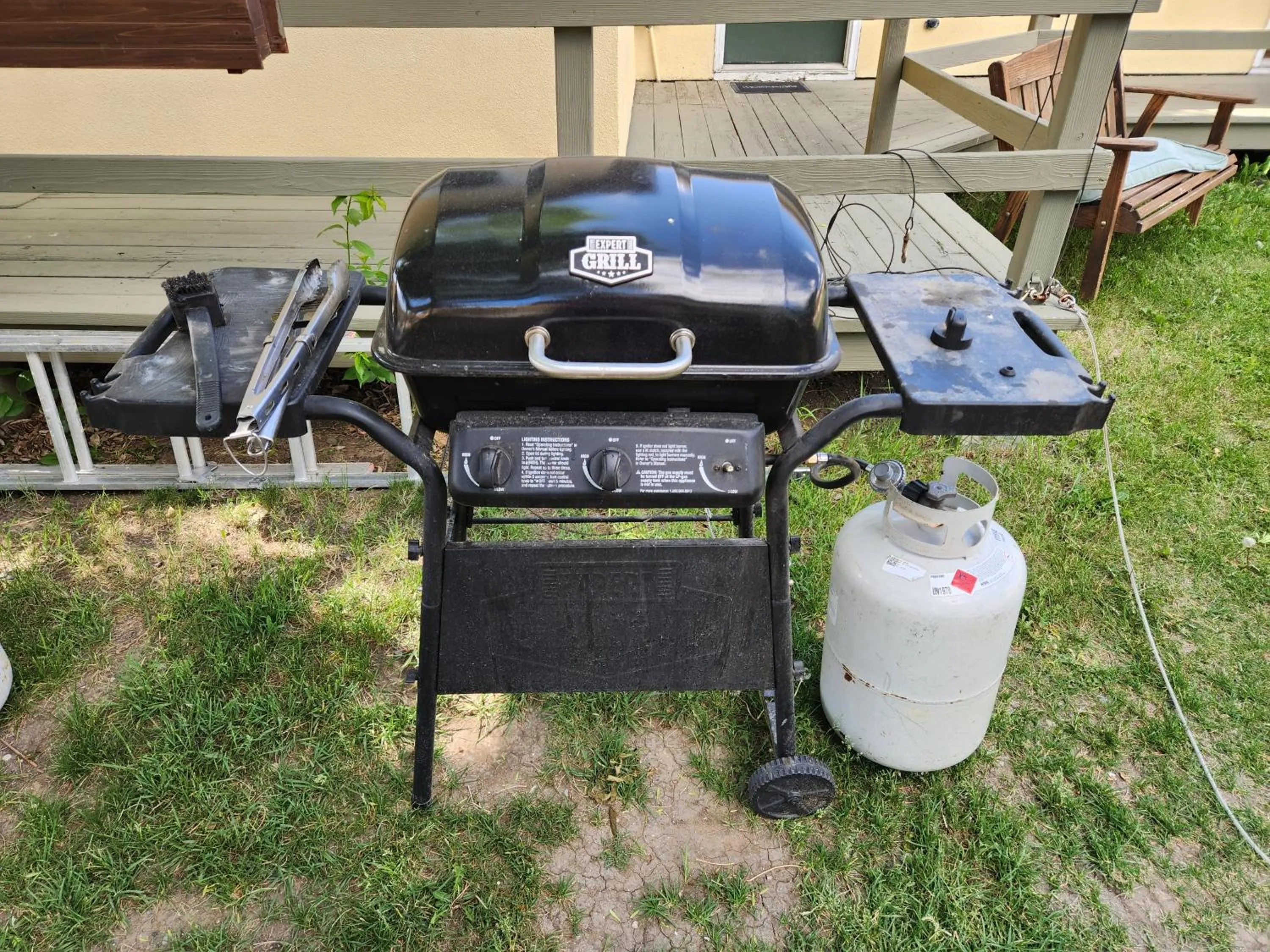BBQ facilities in A Western Rose