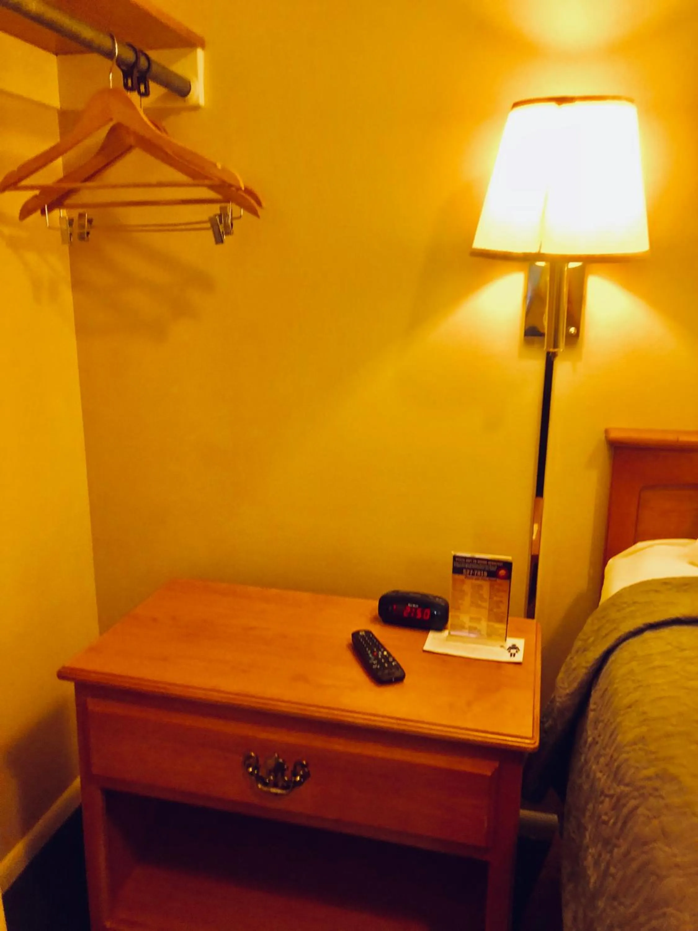 Bedroom, Bed in A Western Rose