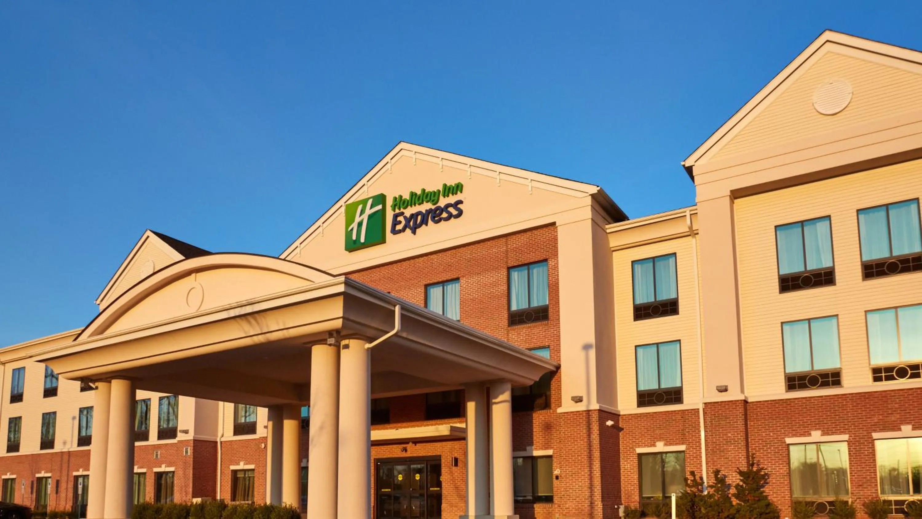 Property building in Holiday Inn Express Bordentown - Trenton South by IHG