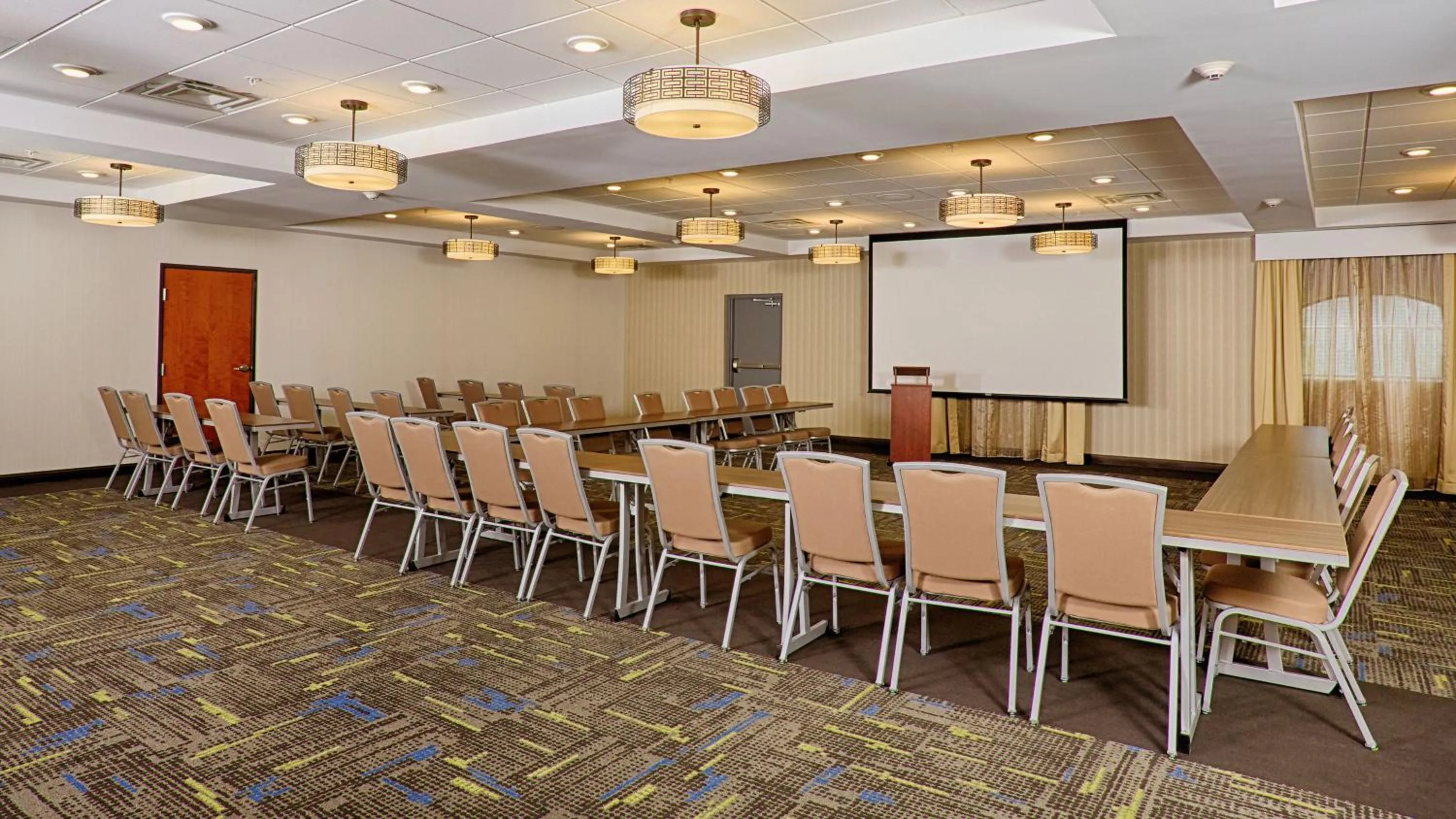 Meeting/conference room in Holiday Inn Express Bordentown - Trenton South by IHG
