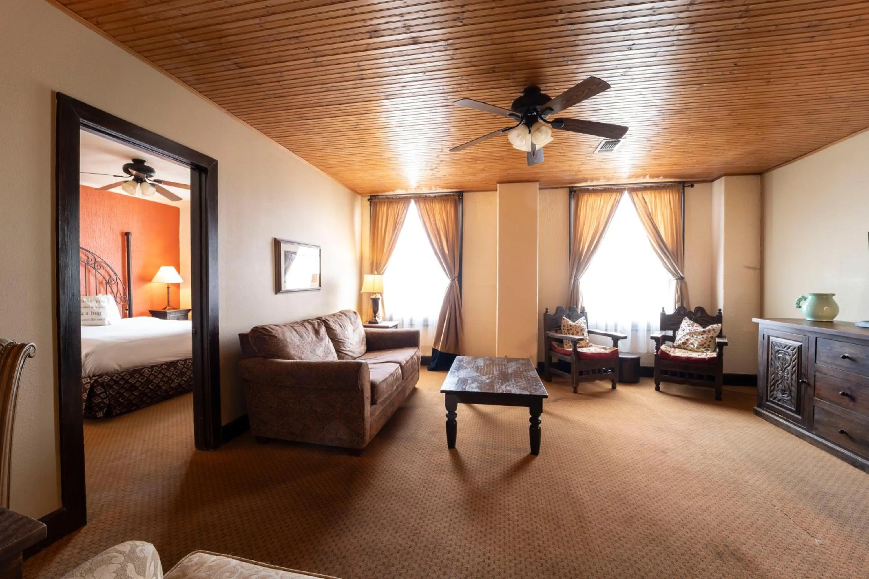 Bed in The Holland Hotel